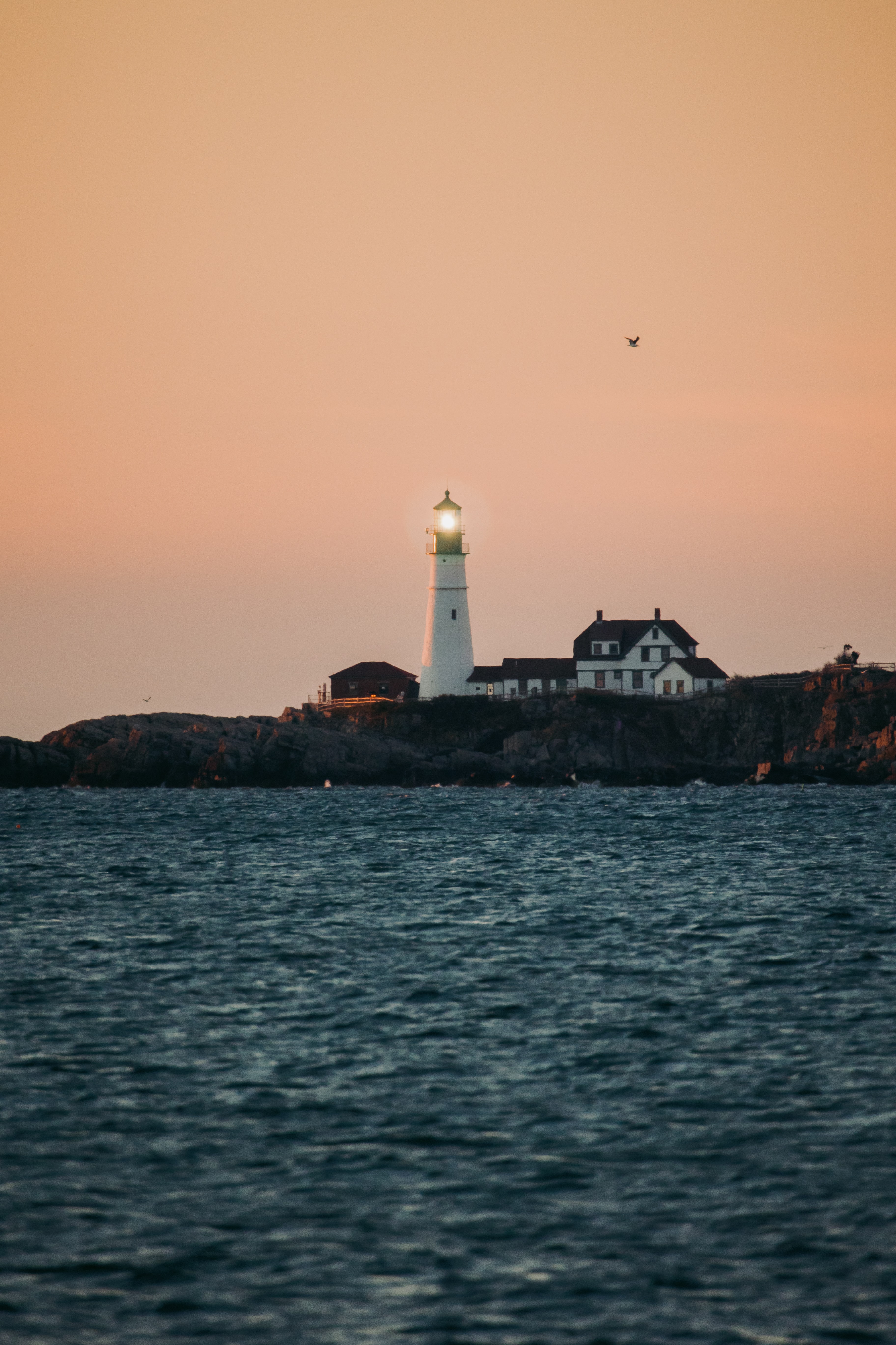 lighthouse, nature, water, building, horizon, glare phone background