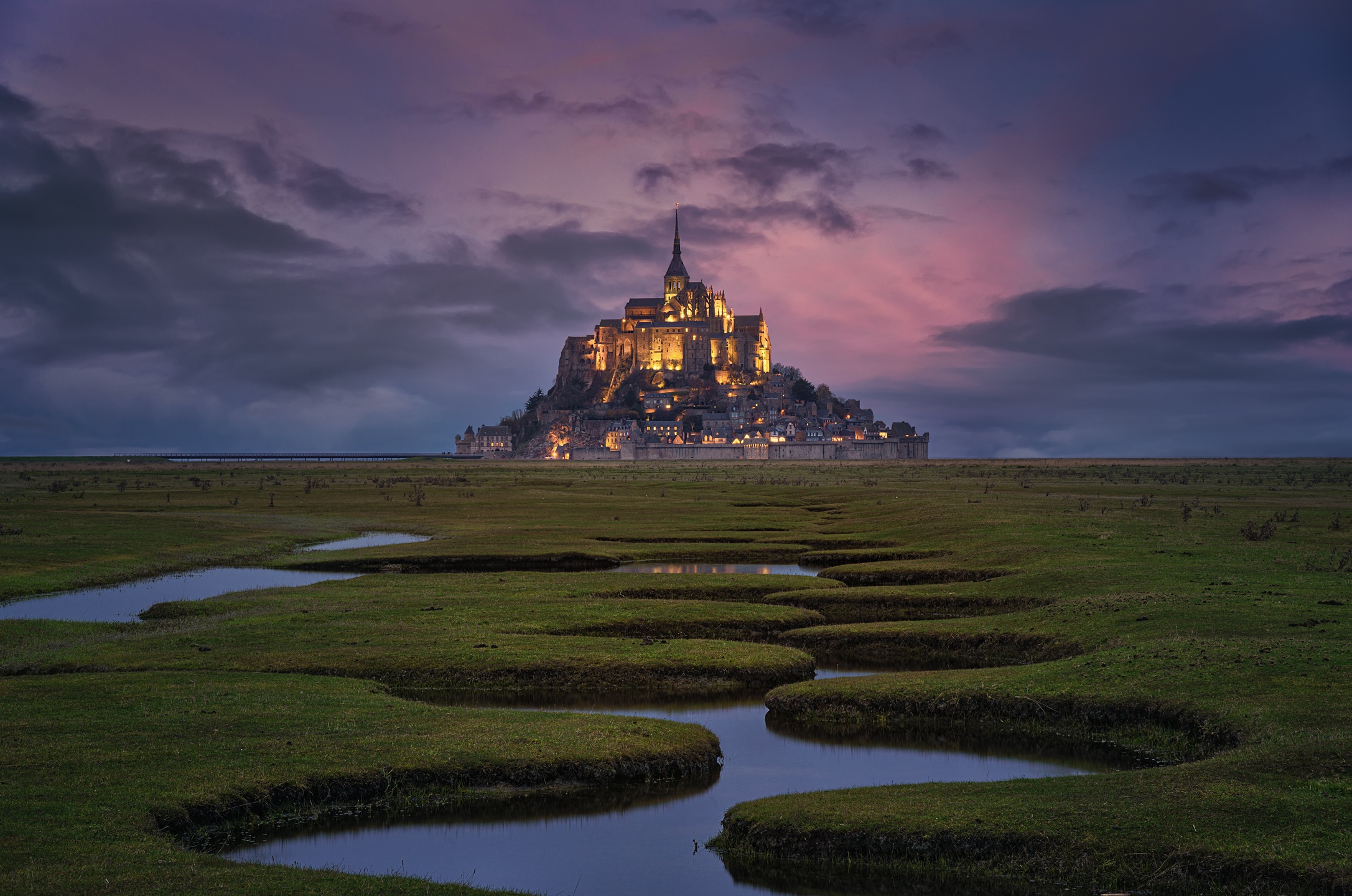 Замок Мон-сен-Мишель во Франции