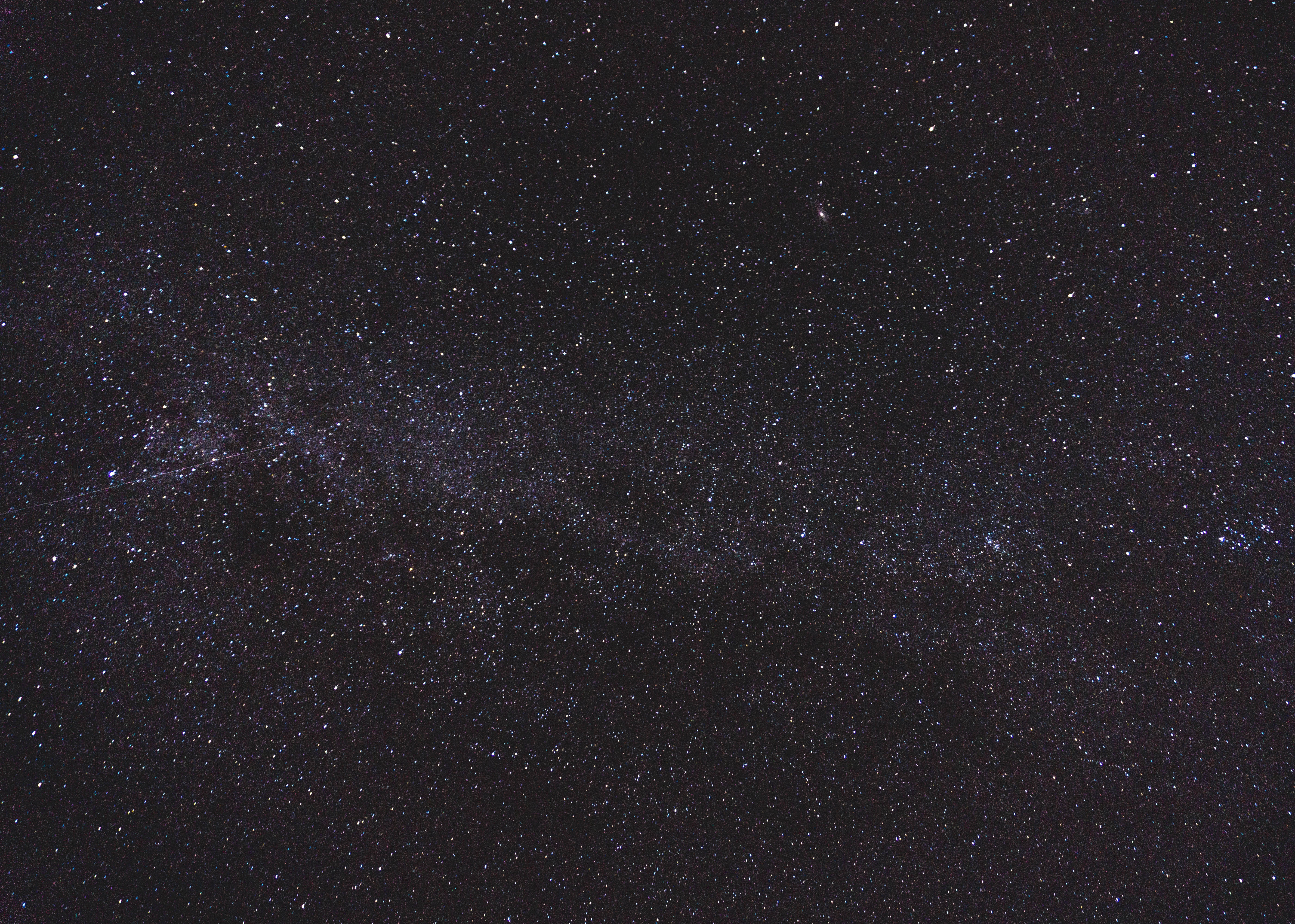 80206 скачать обои звездное небо, темный, космос, сияние, блеск - заставки и картинки бесплатно