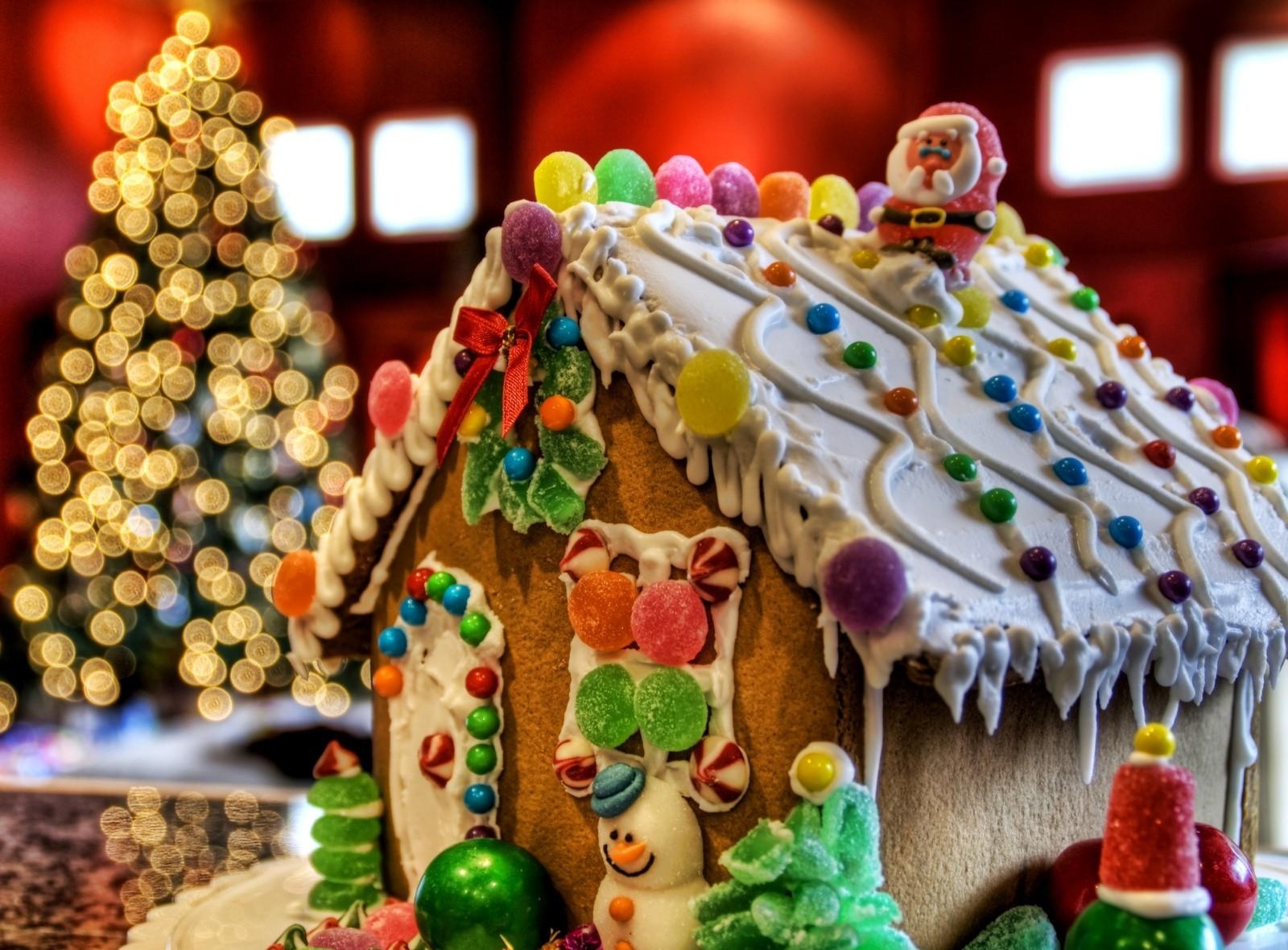 festive treat, santa claus, snowman, house HD Wallpaper for Phone