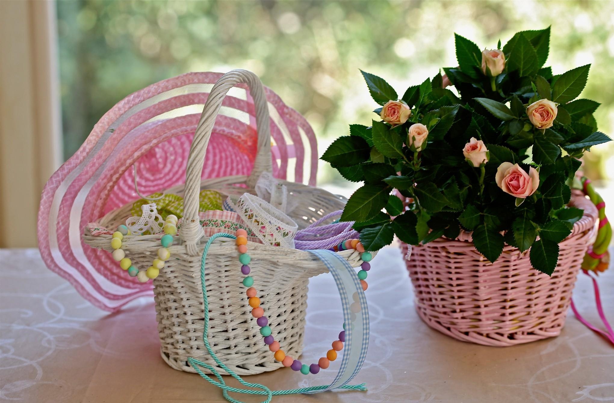 Mobile Wallpaper Beads braid, baskets, basket, tape