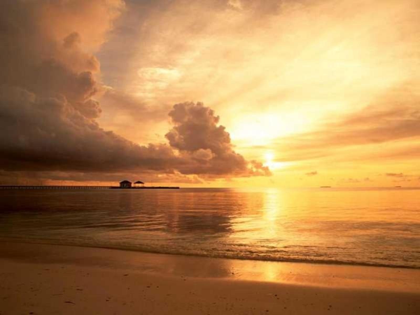 7931 Hintergrundbild herunterladen landschaft, natur, sky, sea, clouds, morgendämmerung, orange - Bildschirmschoner und Bilder kostenlos