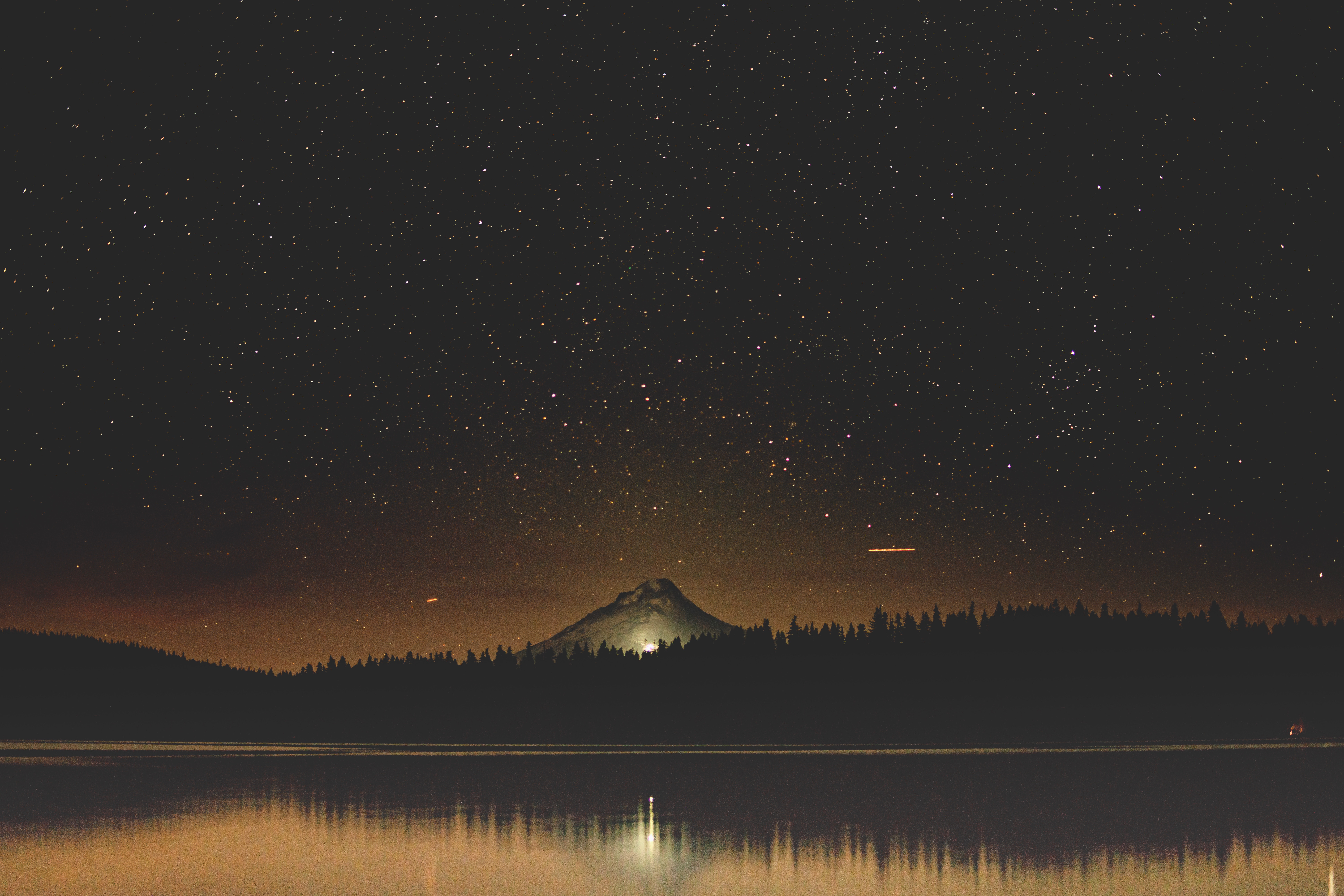 Mobile wallpaper starry sky, nature, trees, night, mountain, lake