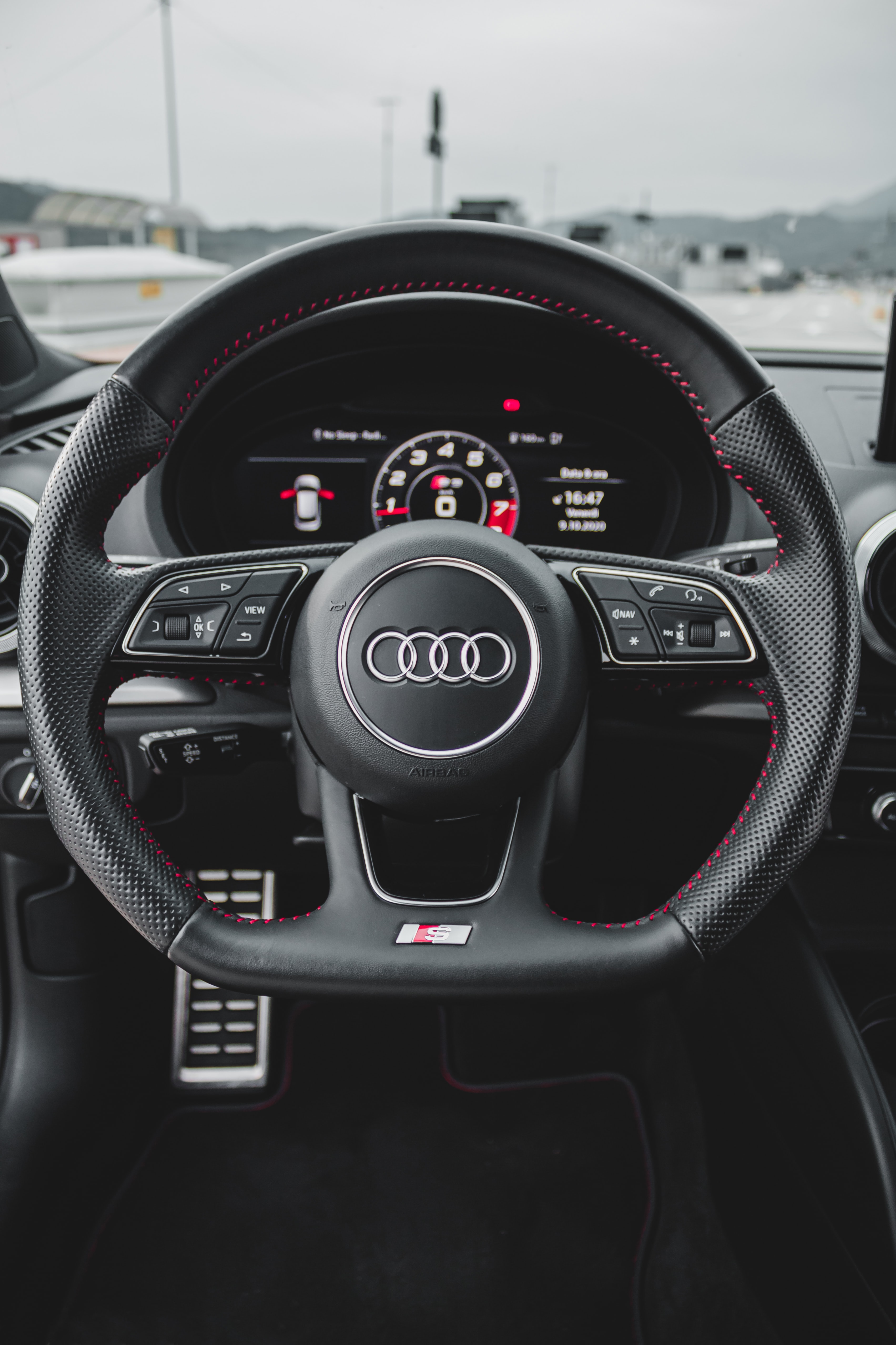 75735 Screensavers and Wallpapers Steering Wheel for phone. Download audi, cars, black, car, steering wheel, rudder, dashboard pictures for free