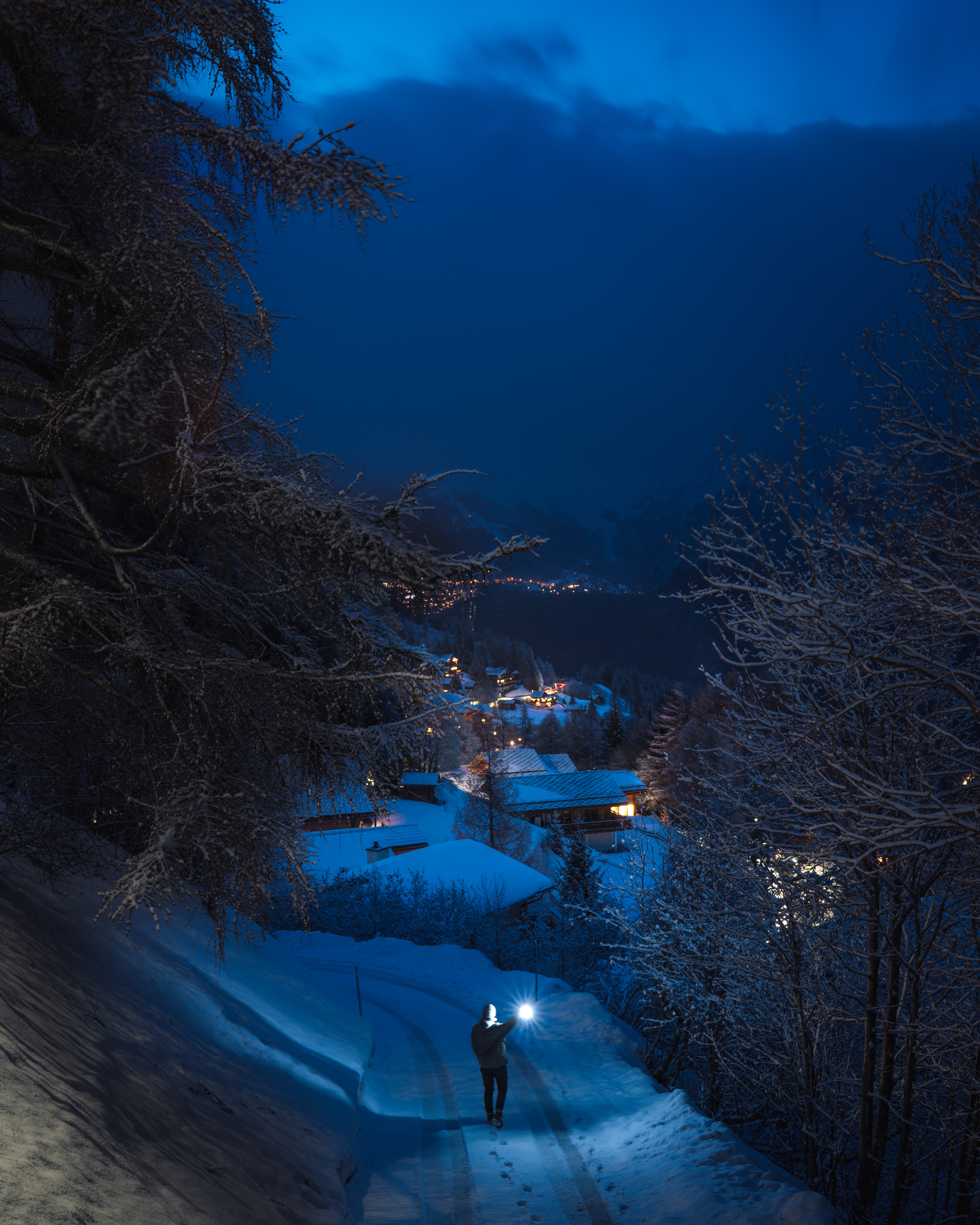 wallpapers winter, human, snow, nature, clouds, fog, evening, stroll, person