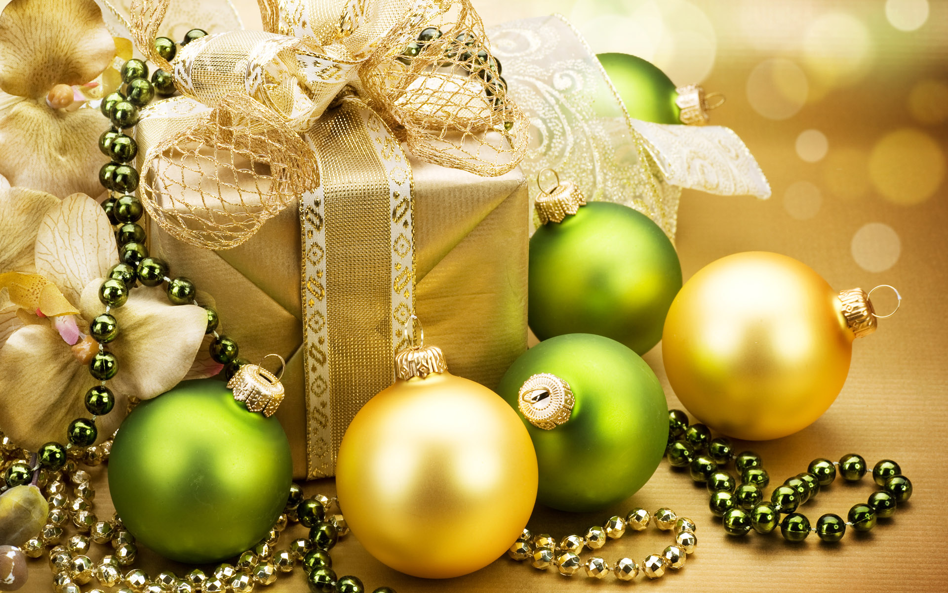 christmas ornaments, holiday, christmas, gift