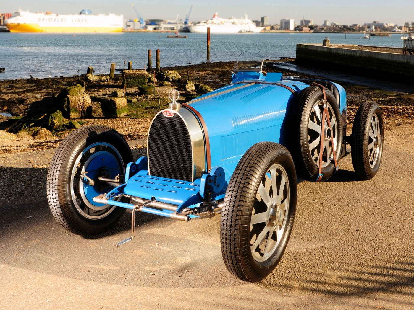 40032 Hintergrundbilder und Bugatti Bilder auf dem Desktop. Laden Sie auto, transport Bildschirmschoner kostenlos auf den PC herunter