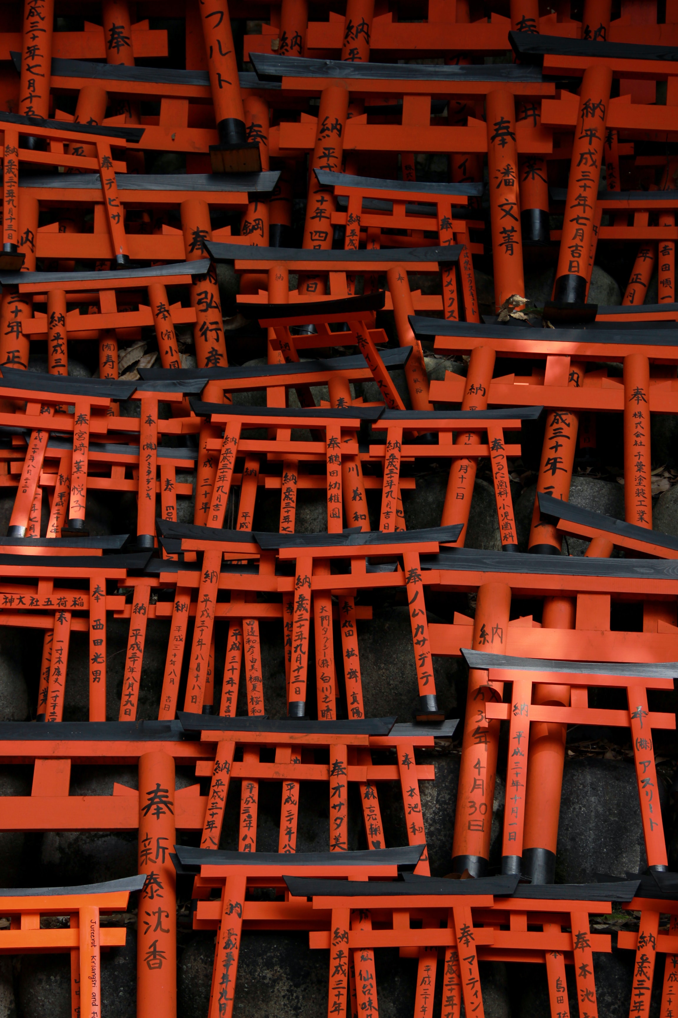 138897 Hintergrundbilder und Hieroglyphe Bilder auf dem Desktop. Laden Sie torii-tor, rot, tor, japan Bildschirmschoner kostenlos auf den PC herunter