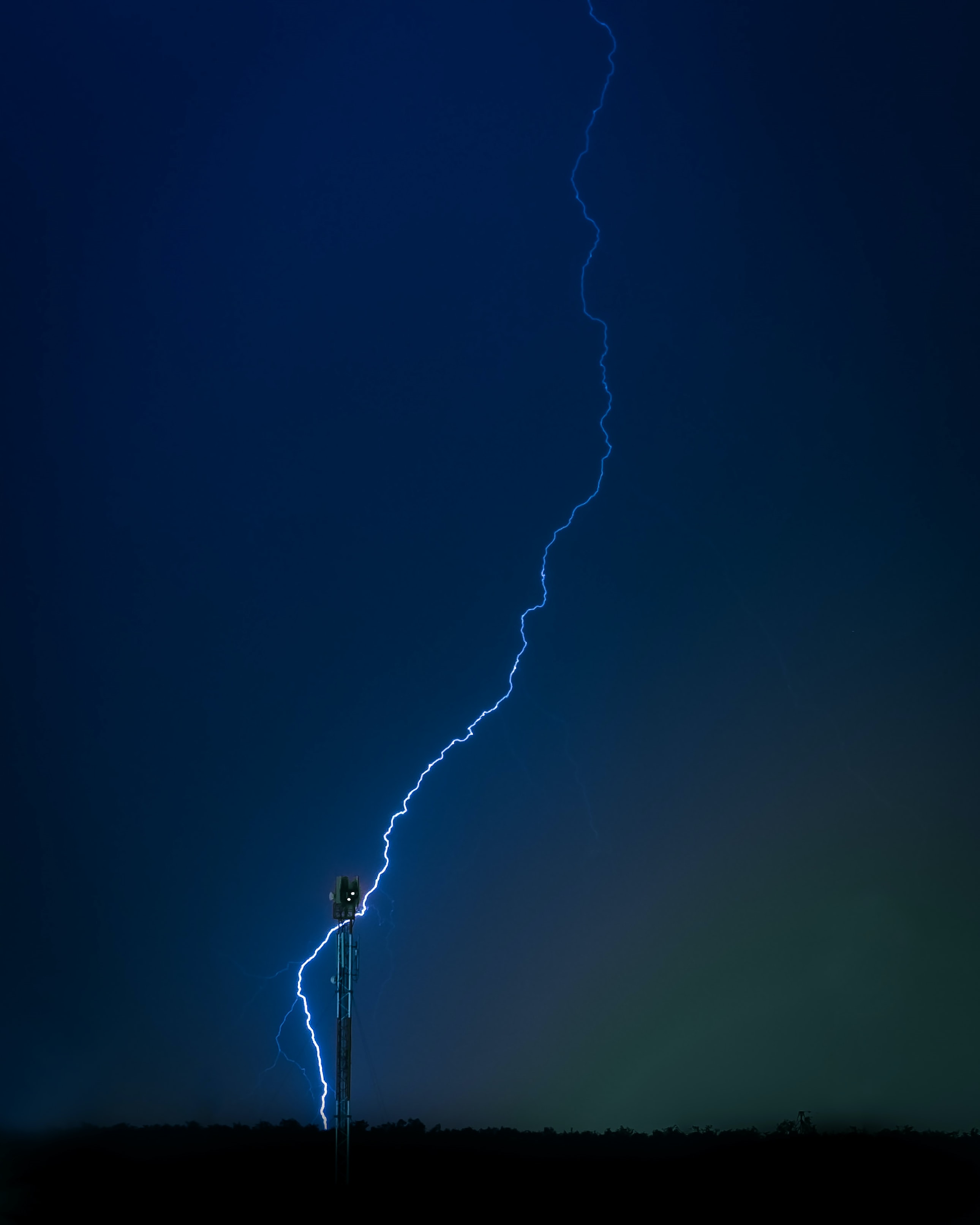 Laden Sie das Natur, Übernachtung, Blitz, Dunkel, Sturm, Gewitter-Bild kostenlos auf Ihren PC-Desktop herunter