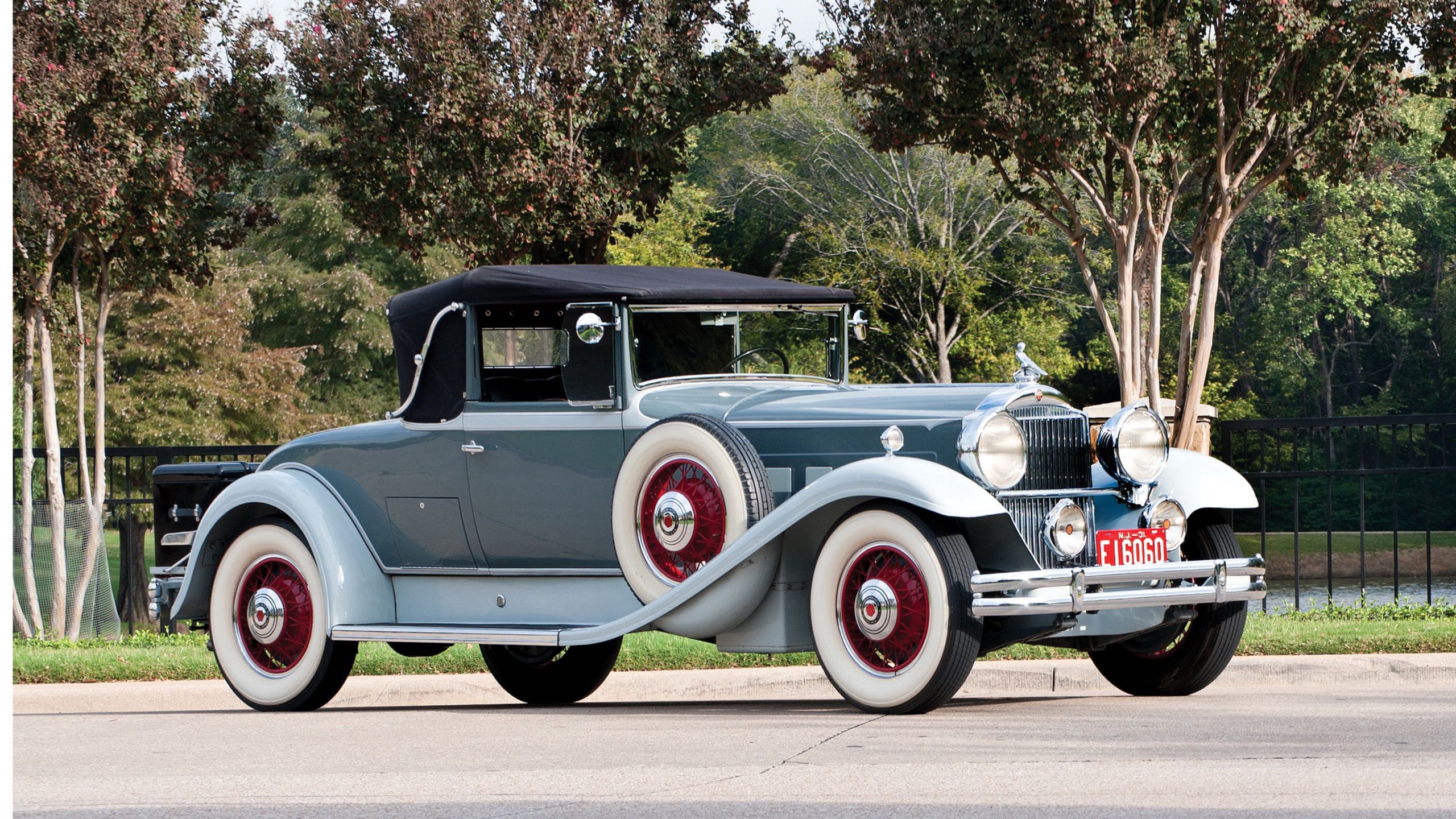 132581 download wallpaper cars, coupe, 1931, packard deluxe eight convertible screensavers and pictures for free