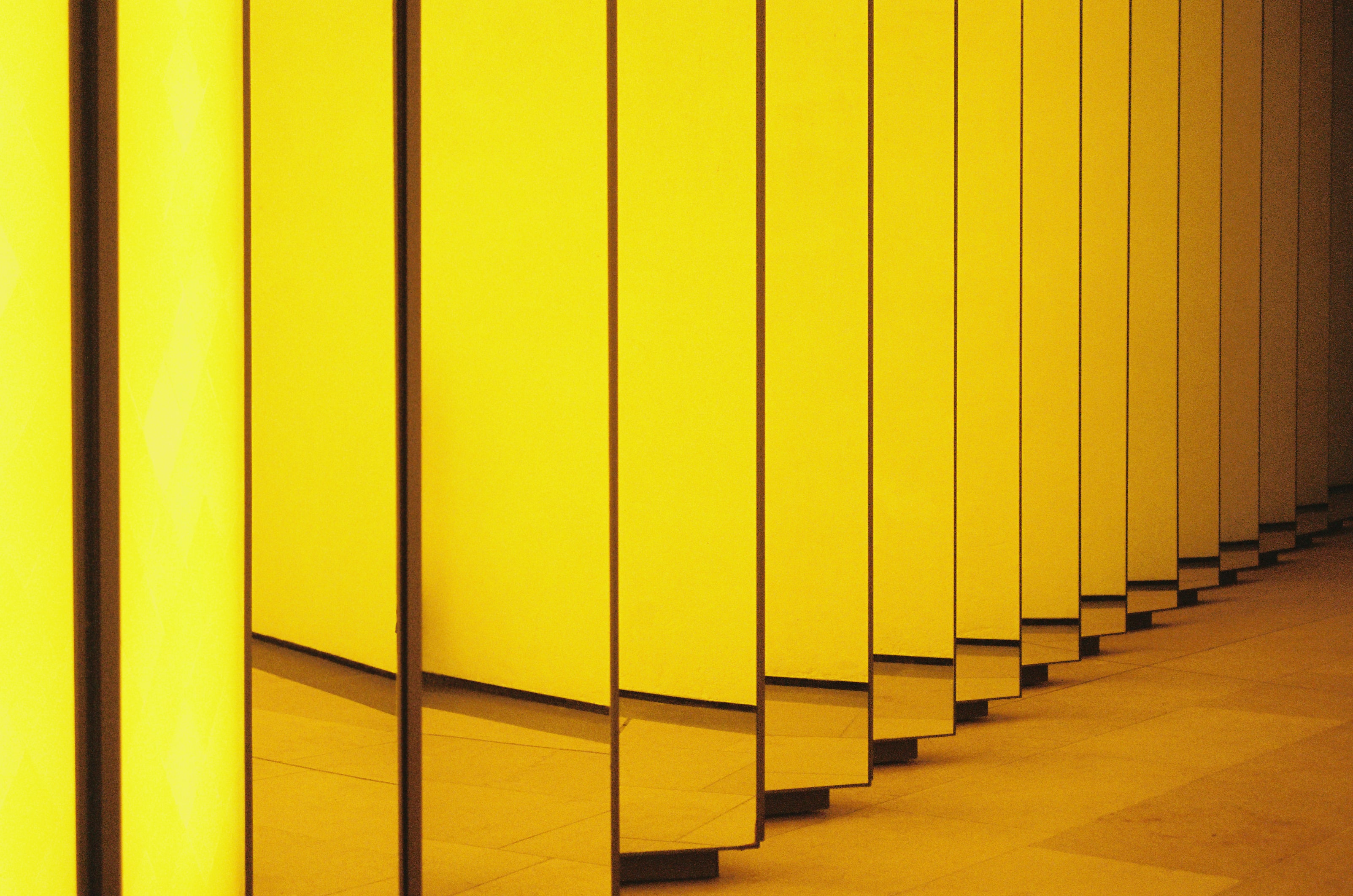 walls, yellow, miscellanea, miscellaneous, mirrors High Definition image