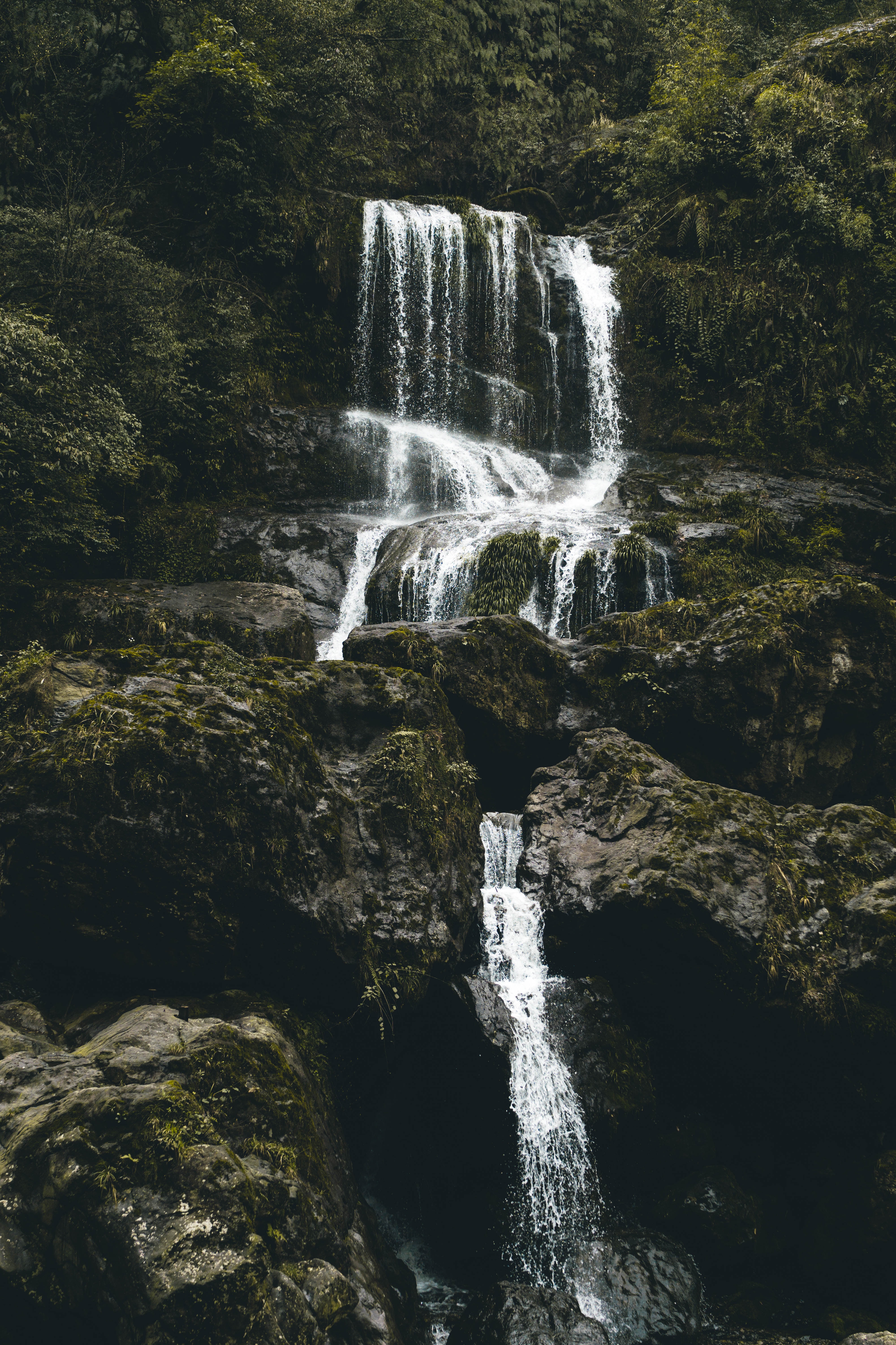 Ultra HD 4K waterfall, nature, water, stones