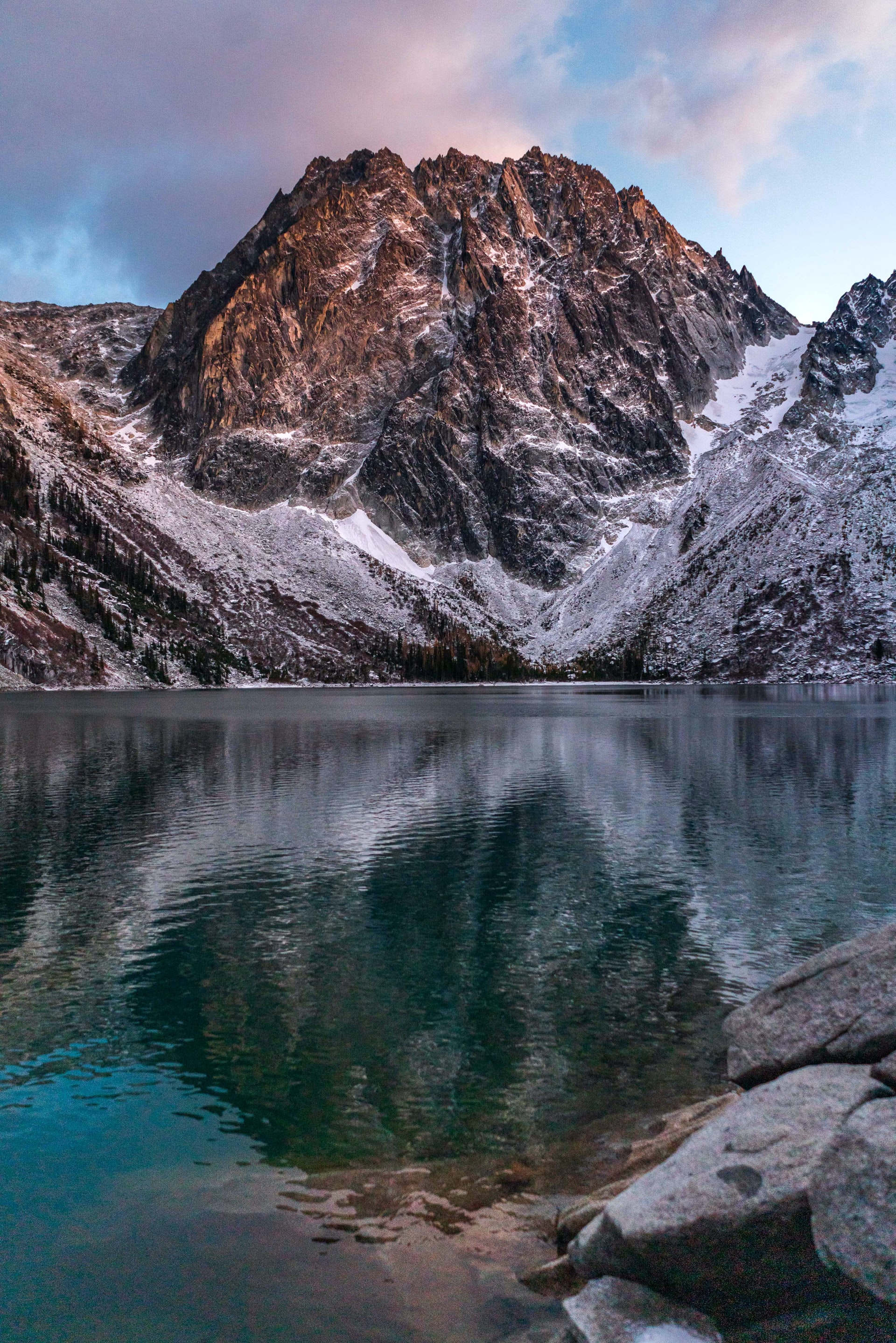 Phone Background Full HD lake, reflection, stones, rocks