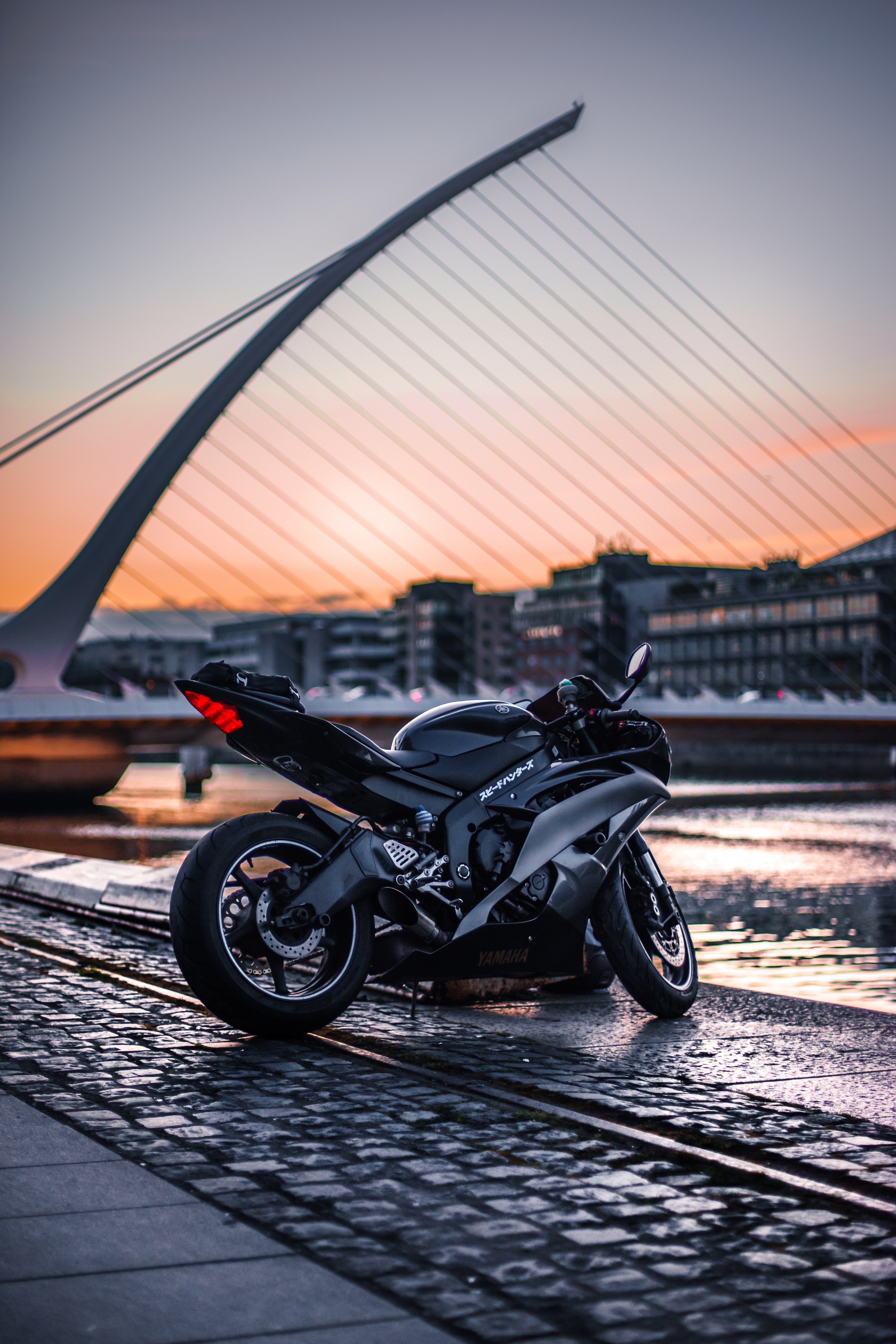 bike, city, side view, motorcycles, blur, smooth, motorcycle lock screen backgrounds