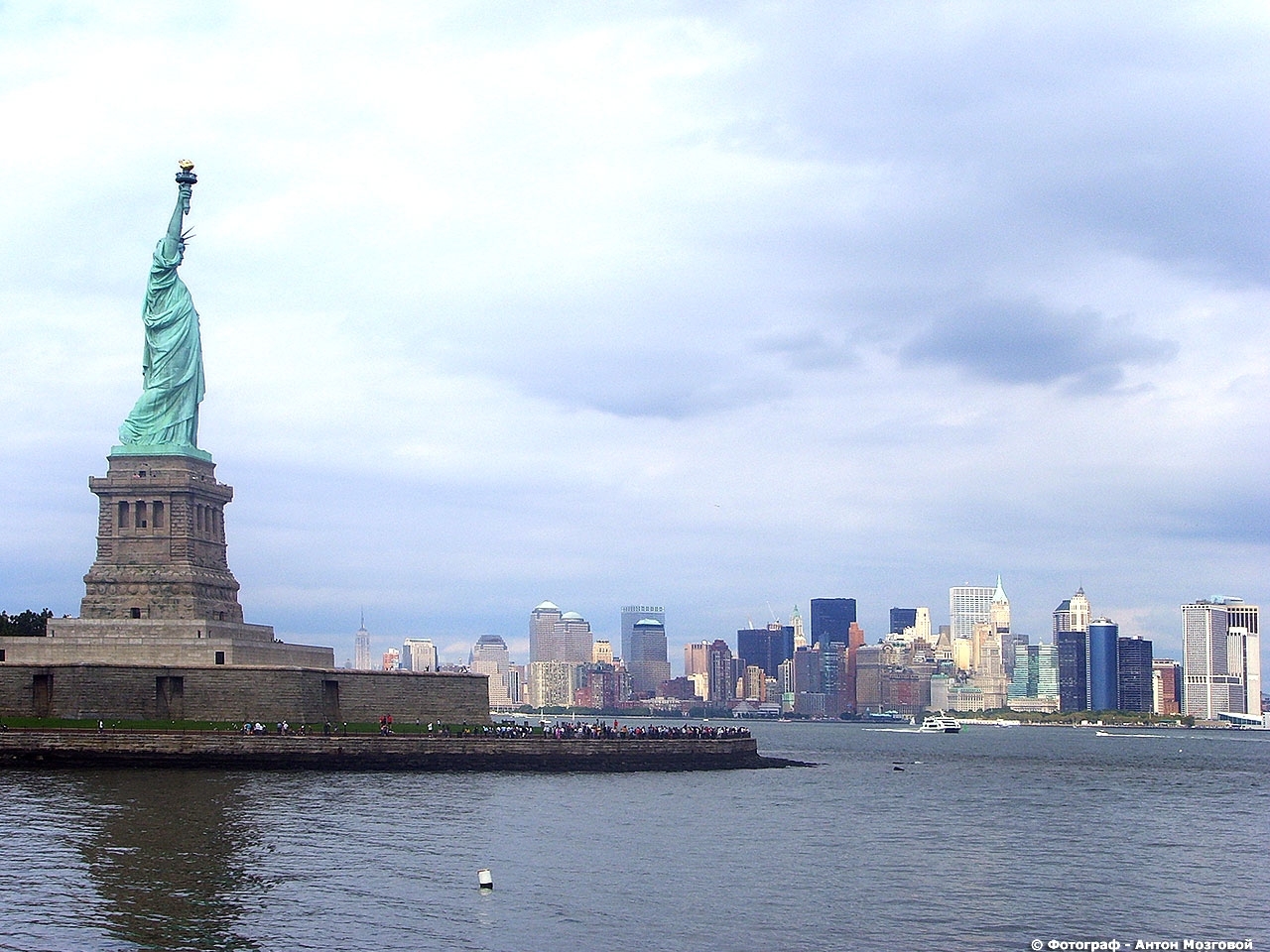 28066 Bildschirmschoner und Hintergrundbilder Statue Of Liberty auf Ihrem Telefon. Laden Sie architektur, landschaft, blau Bilder kostenlos herunter