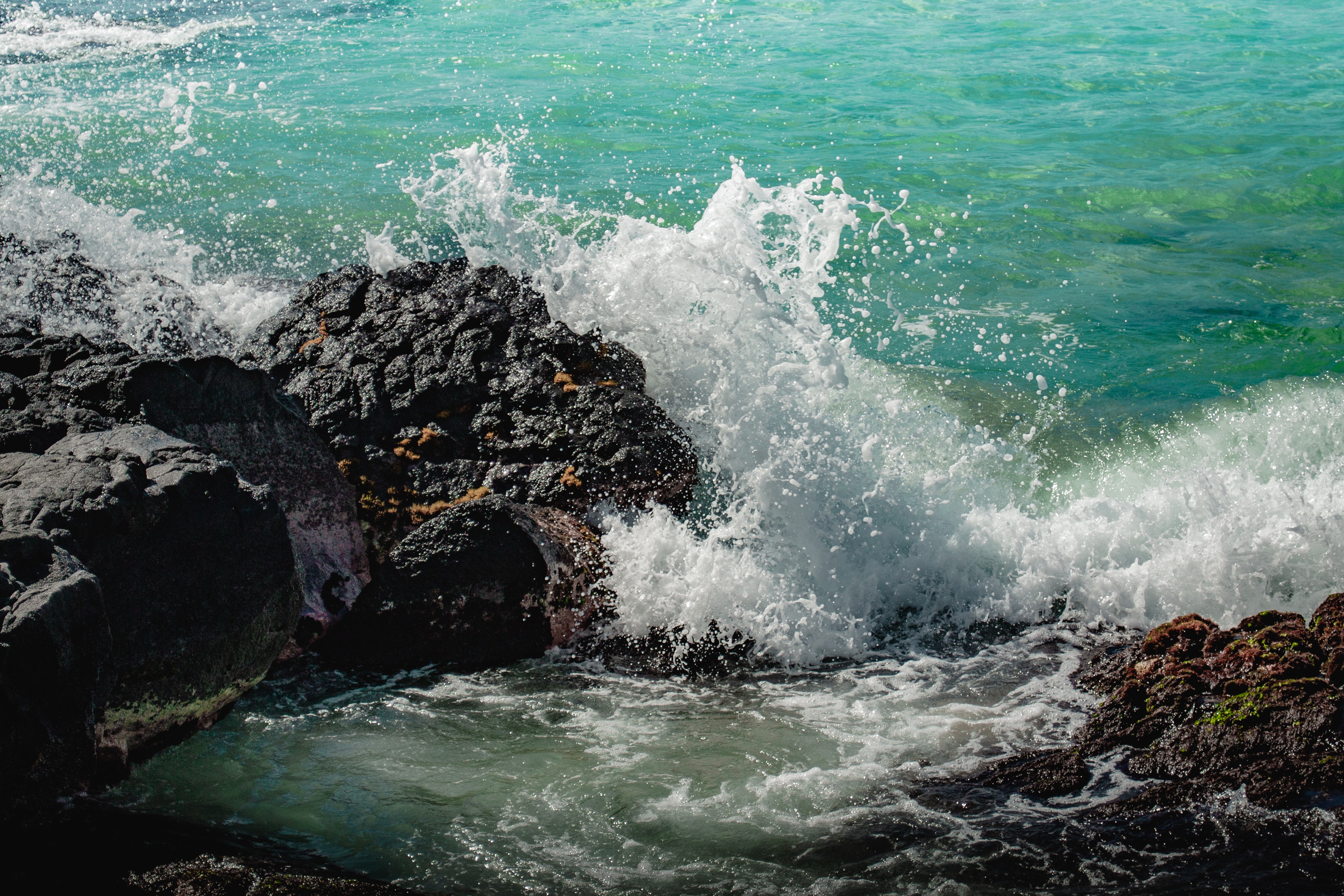 sea, nature, stones, rocks, spray, surf iphone wallpaper