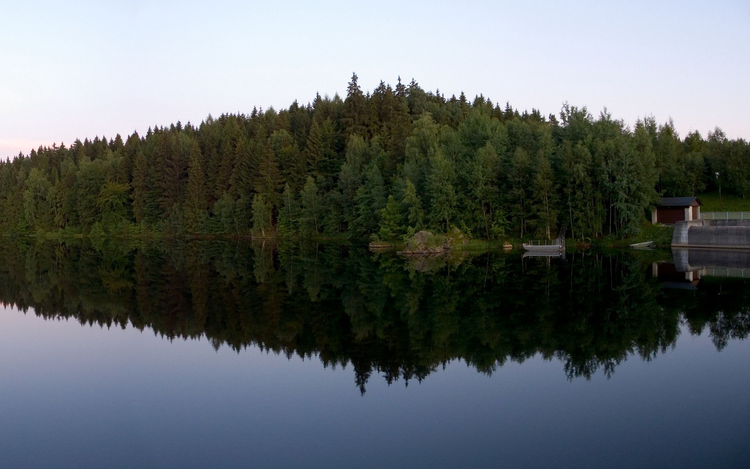 nature, lake, reflection, shore, bank, forest, small house, lodge, triangle 1080p