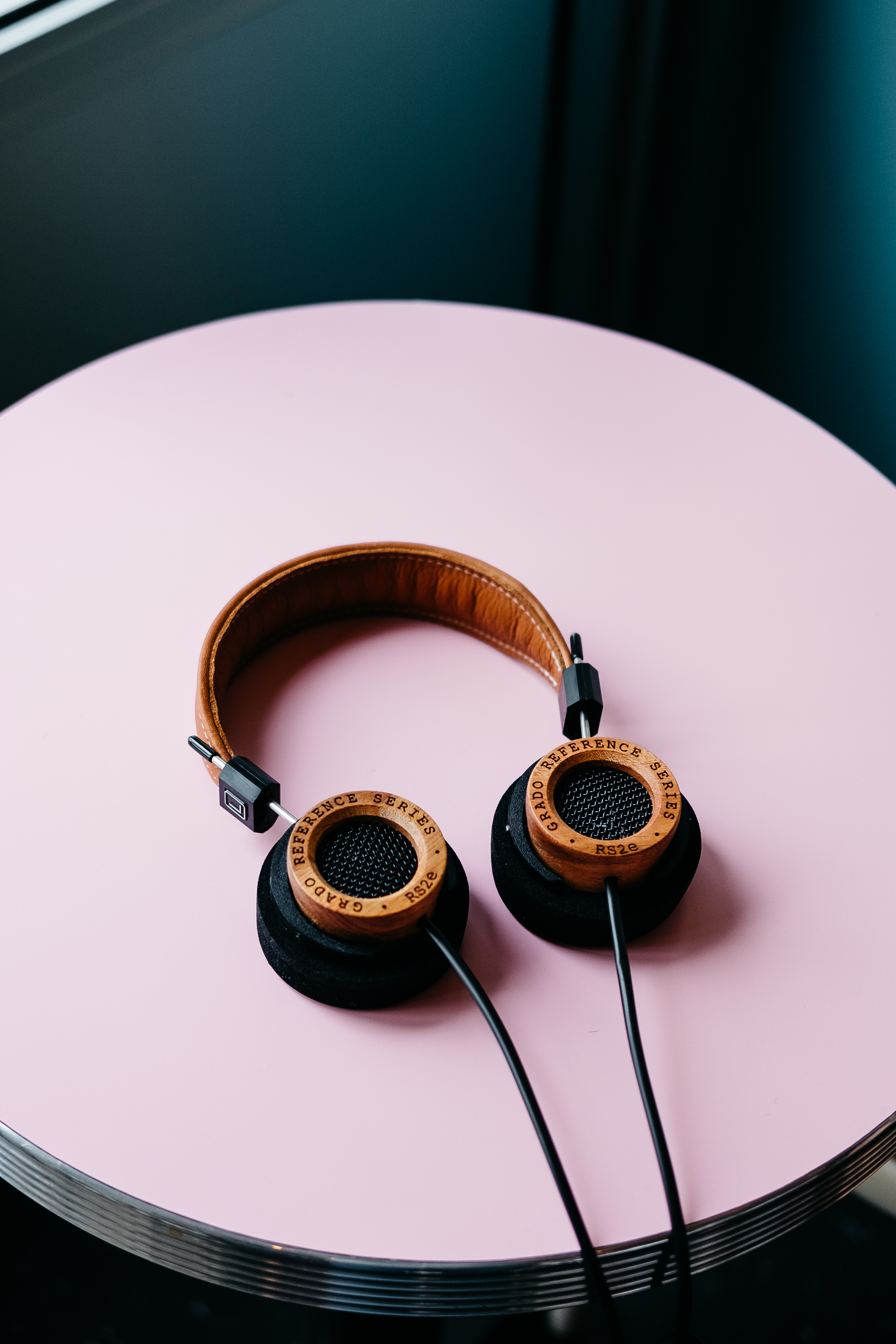 audio, music, pink, headphones, table