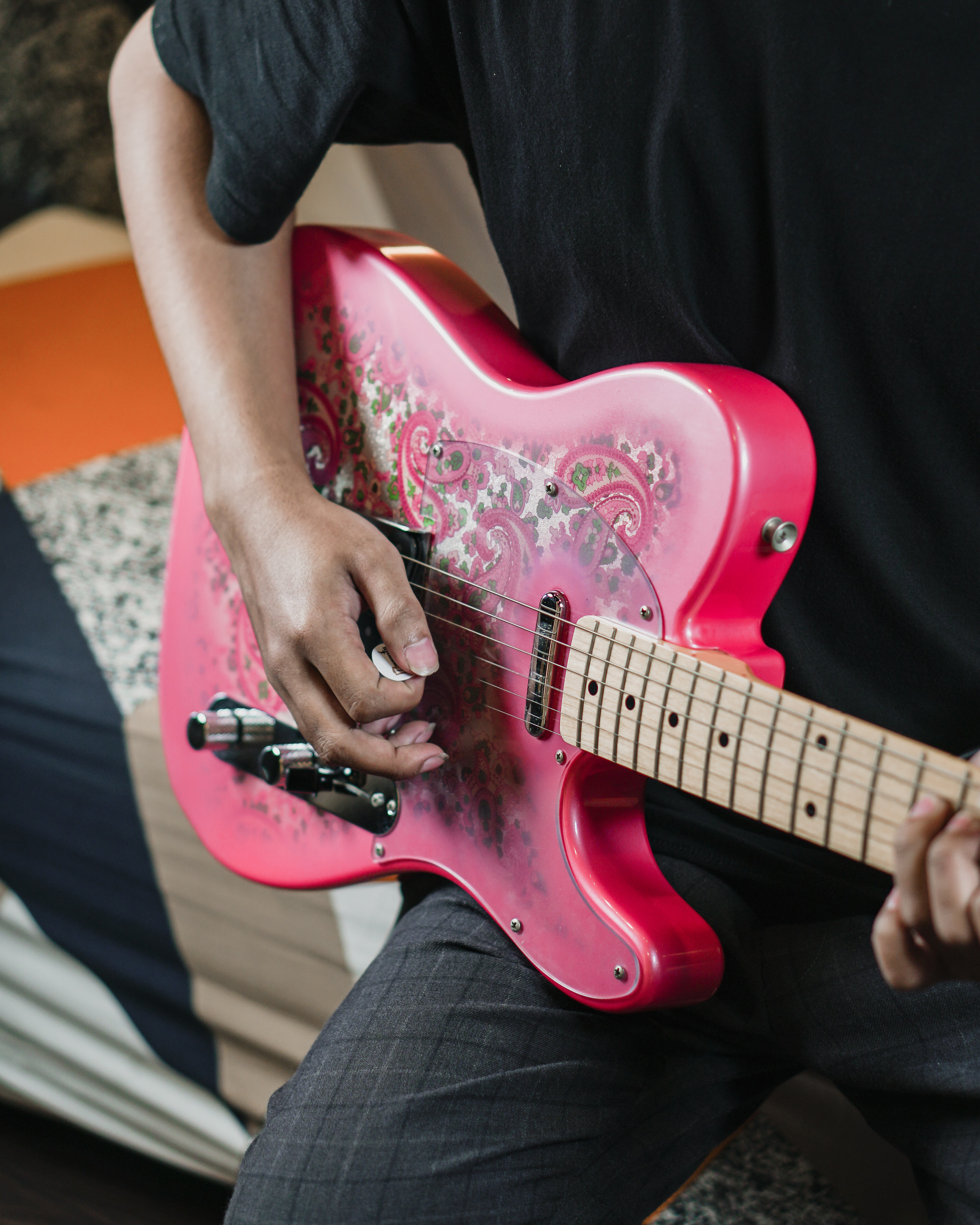 32k Wallpaper Electric Guitar pink, guitarist, guitar player, guitar
