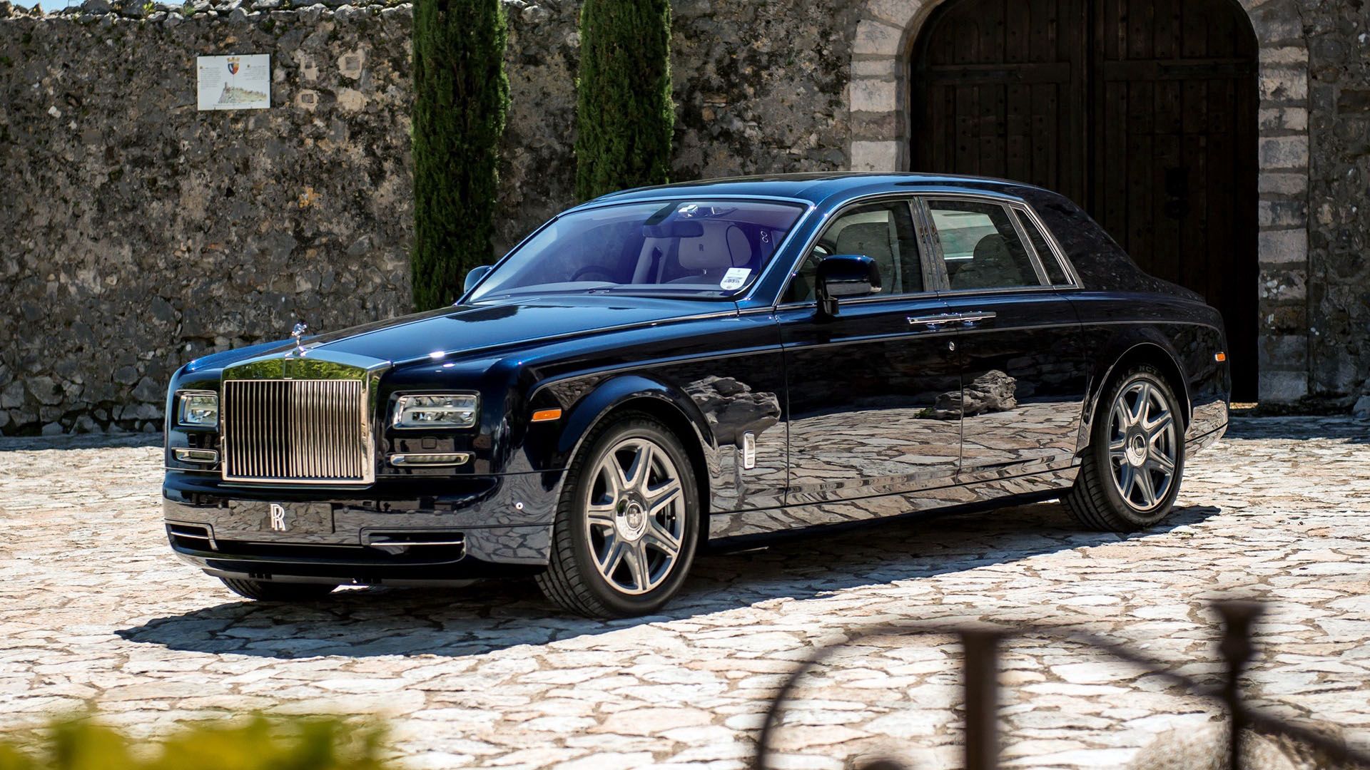 Die besten Rolls-Royce Phantom-Hintergründe für den Telefonbildschirm
