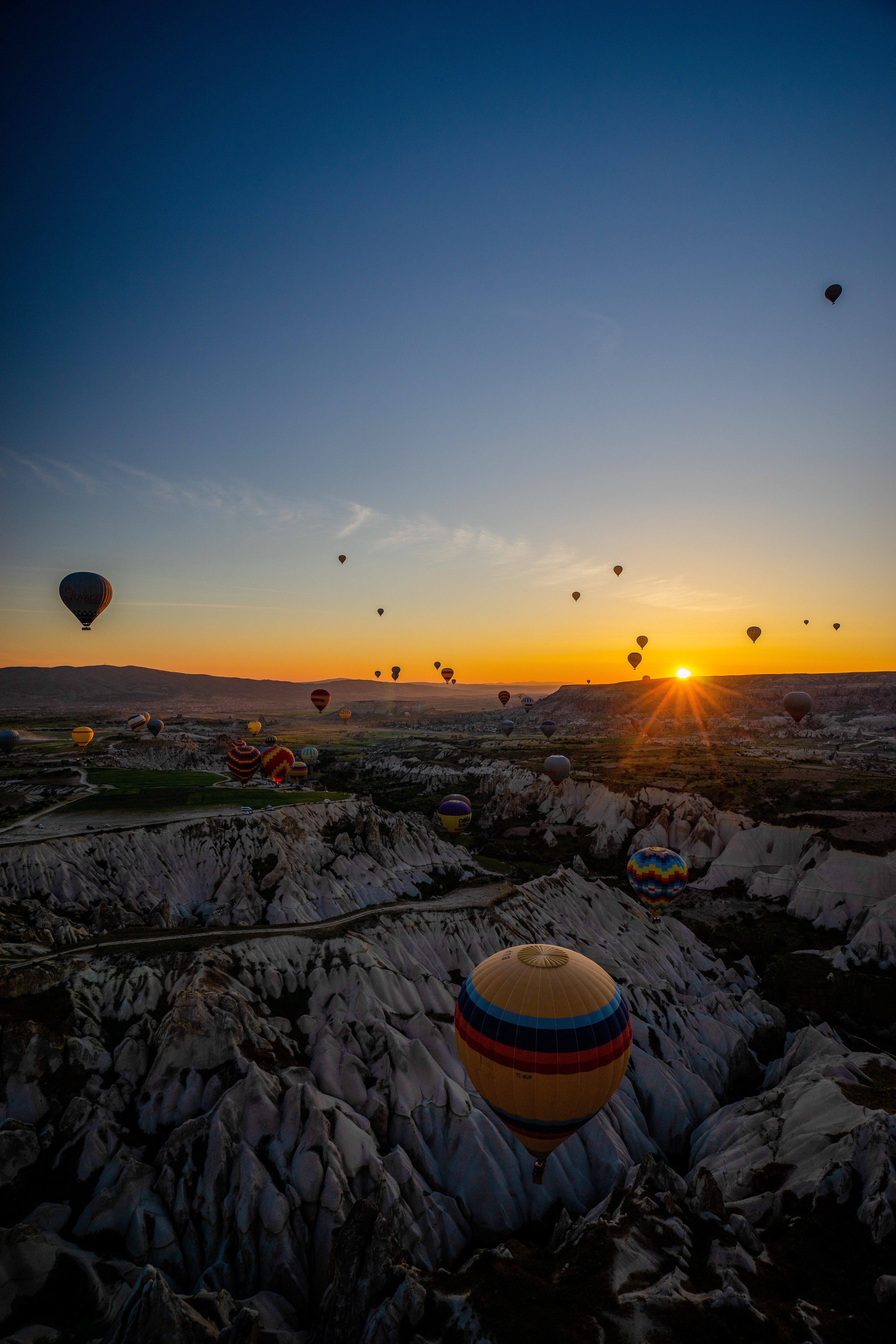 balloons, landscape, nature, mountains, dawn, view from above