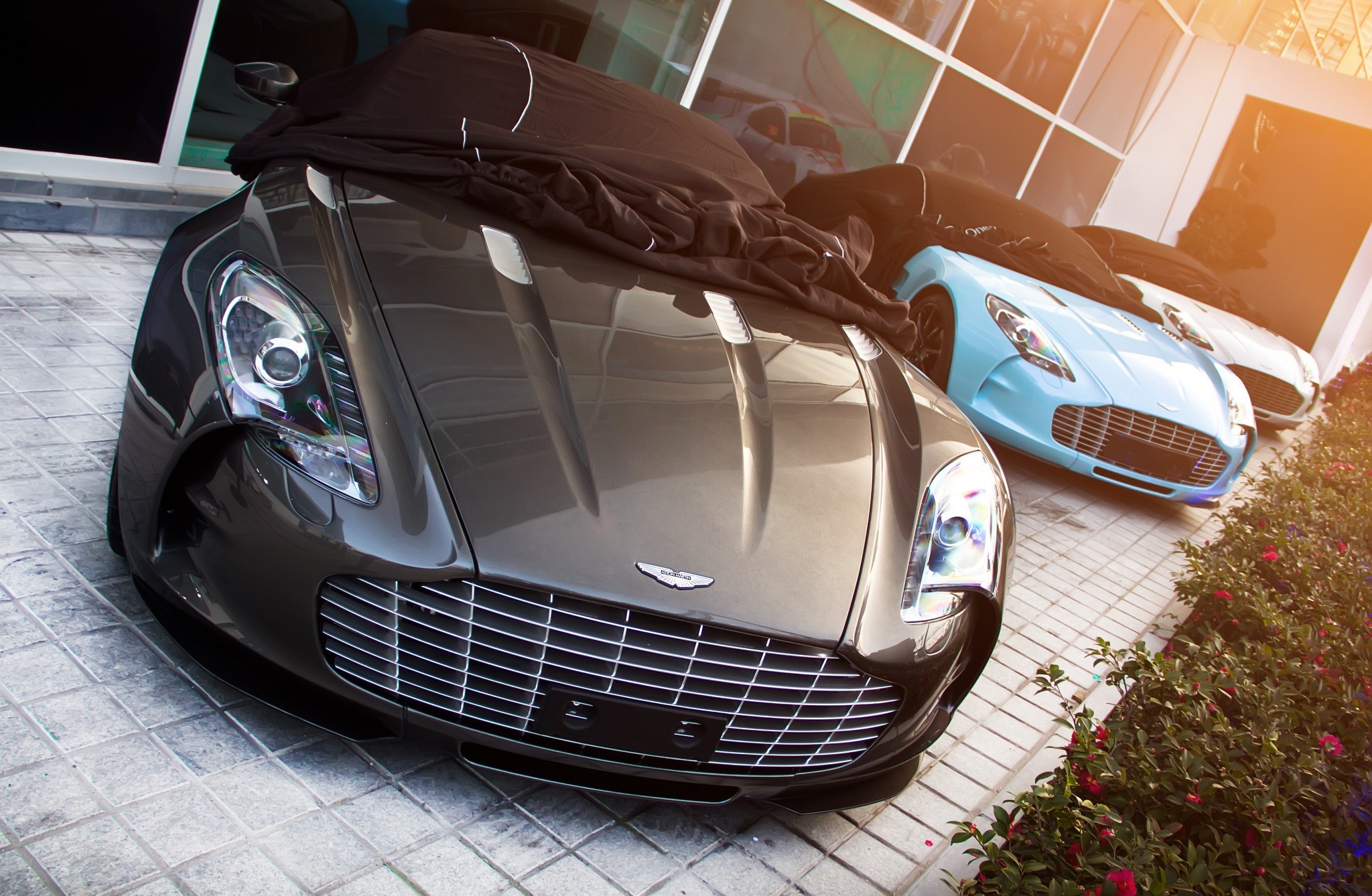 32k Wallpaper Aston Martin supercar, view from above, shine, one-77