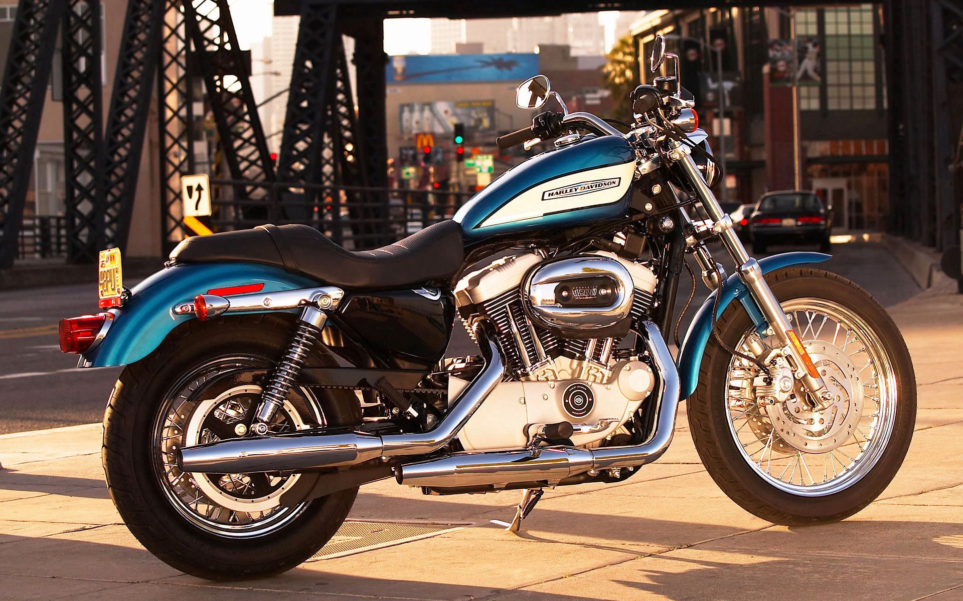 77422 Hintergrundbilder und Harley Davidson Bilder auf dem Desktop. Laden Sie straße, stadt, motorräder, motorrad Bildschirmschoner kostenlos auf den PC herunter