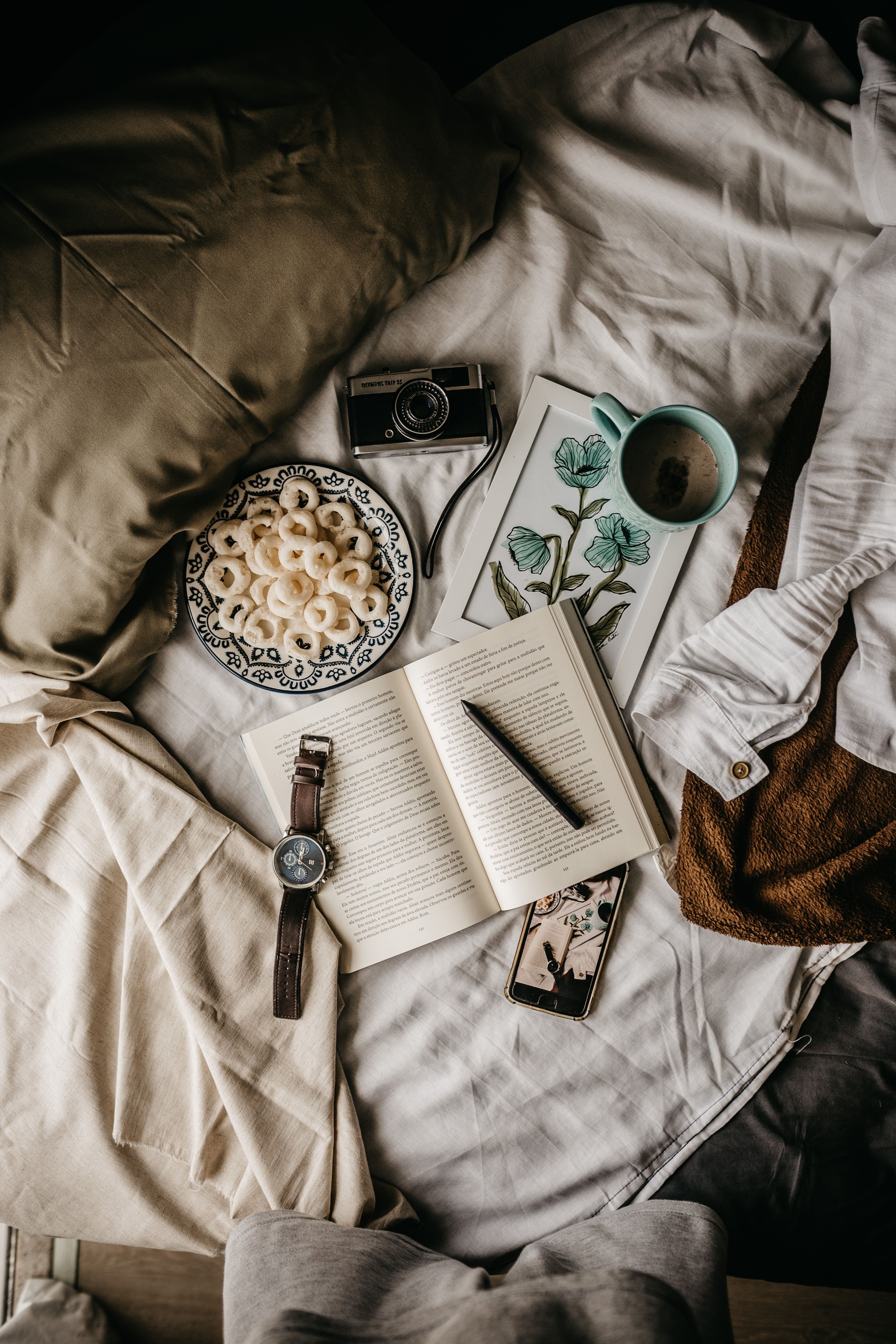 miscellanea, cup, camera, food, miscellaneous, book, bed, mood, mug, breakfast for android
