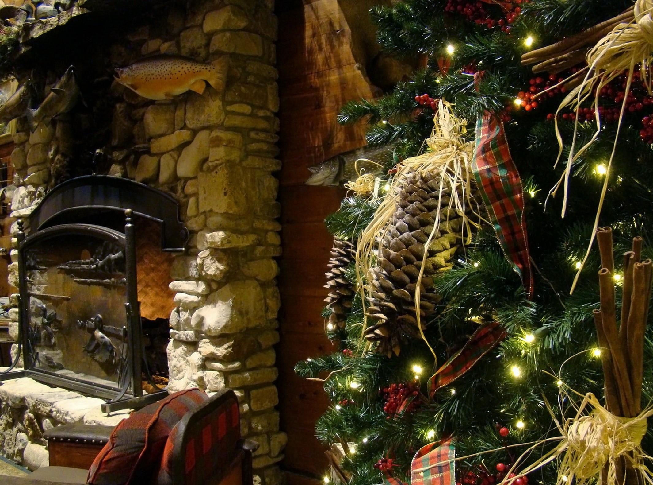 Widescreen image garland, holidays, fireplace, toys