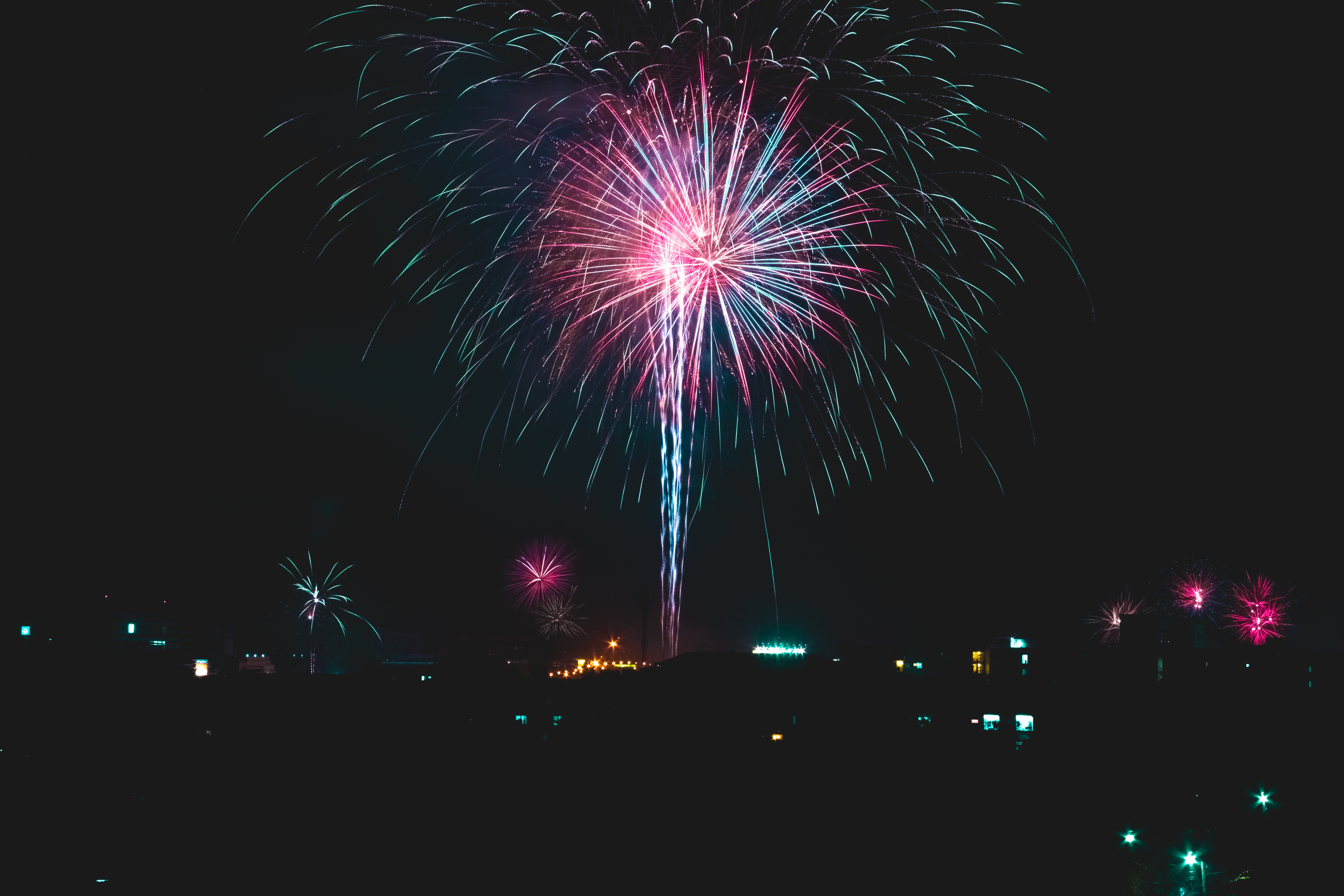 Wallpaper for mobile devices holiday, salute, fireworks, light
