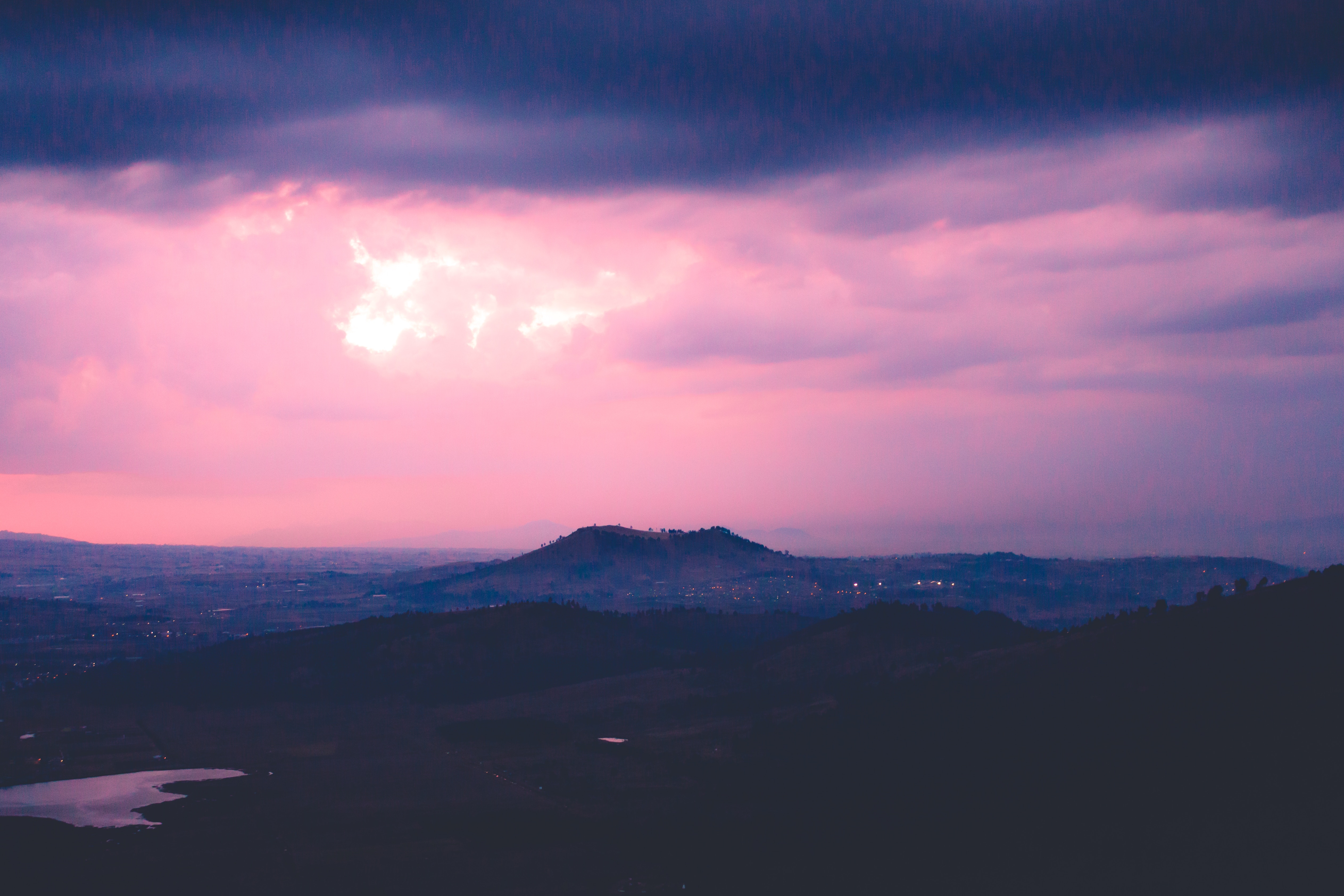 Laden Sie das Natur, Sunset, Mountains, Abend, Dahl, Distanz-Bild kostenlos auf Ihren PC-Desktop herunter