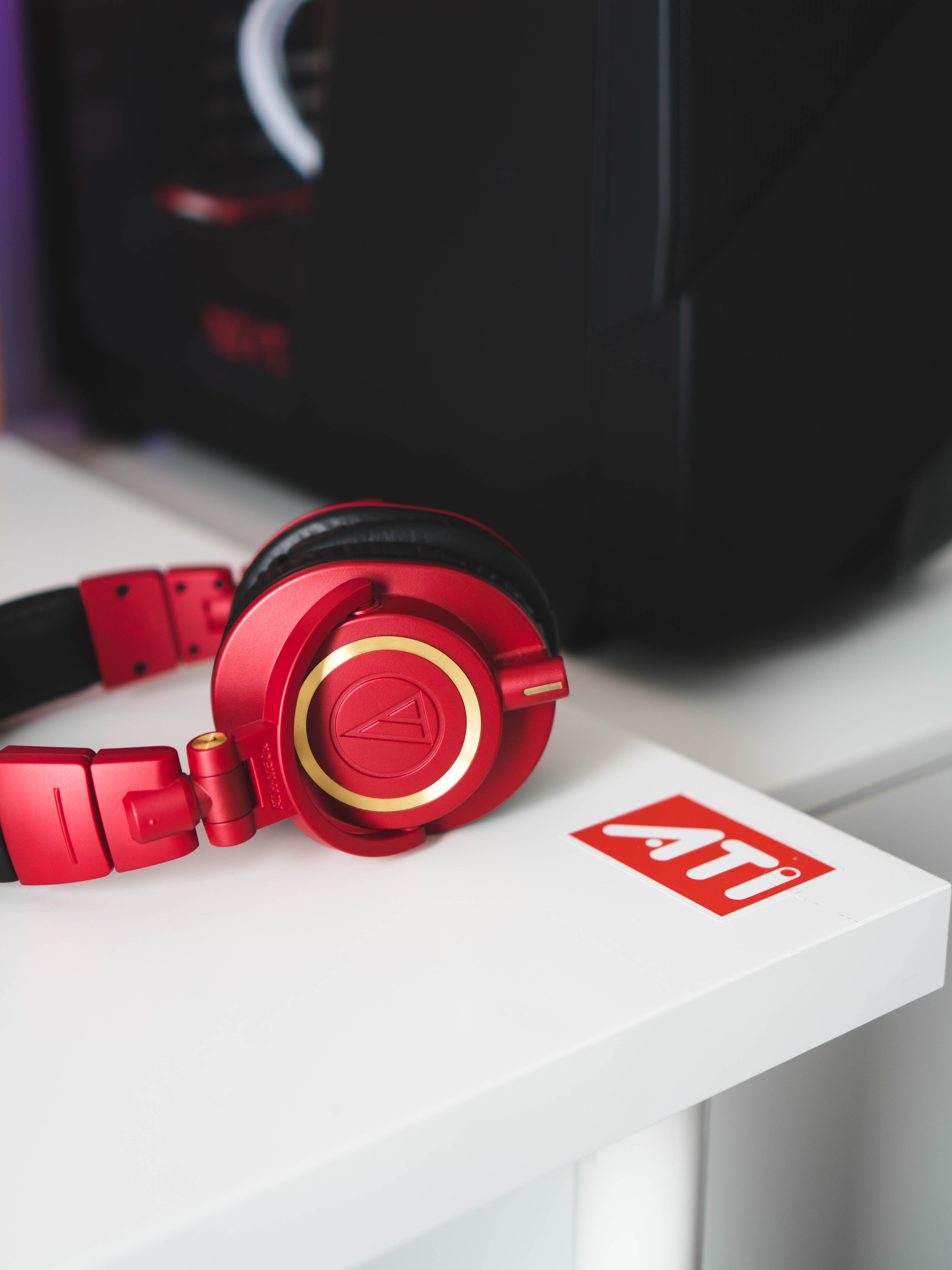 music, headphones, red, style, audio HD wallpaper