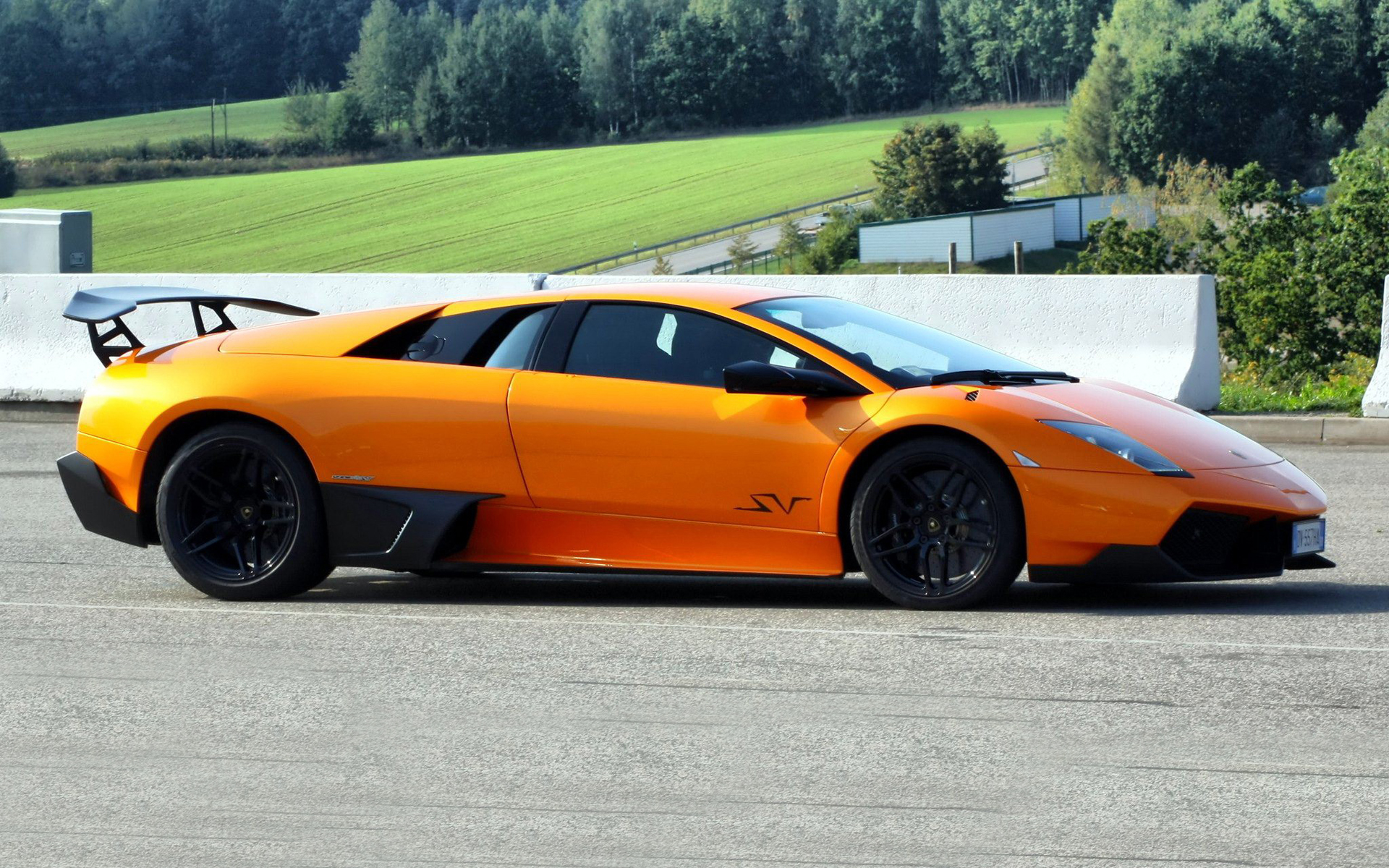 LP 670 4 SUPERVELOCE