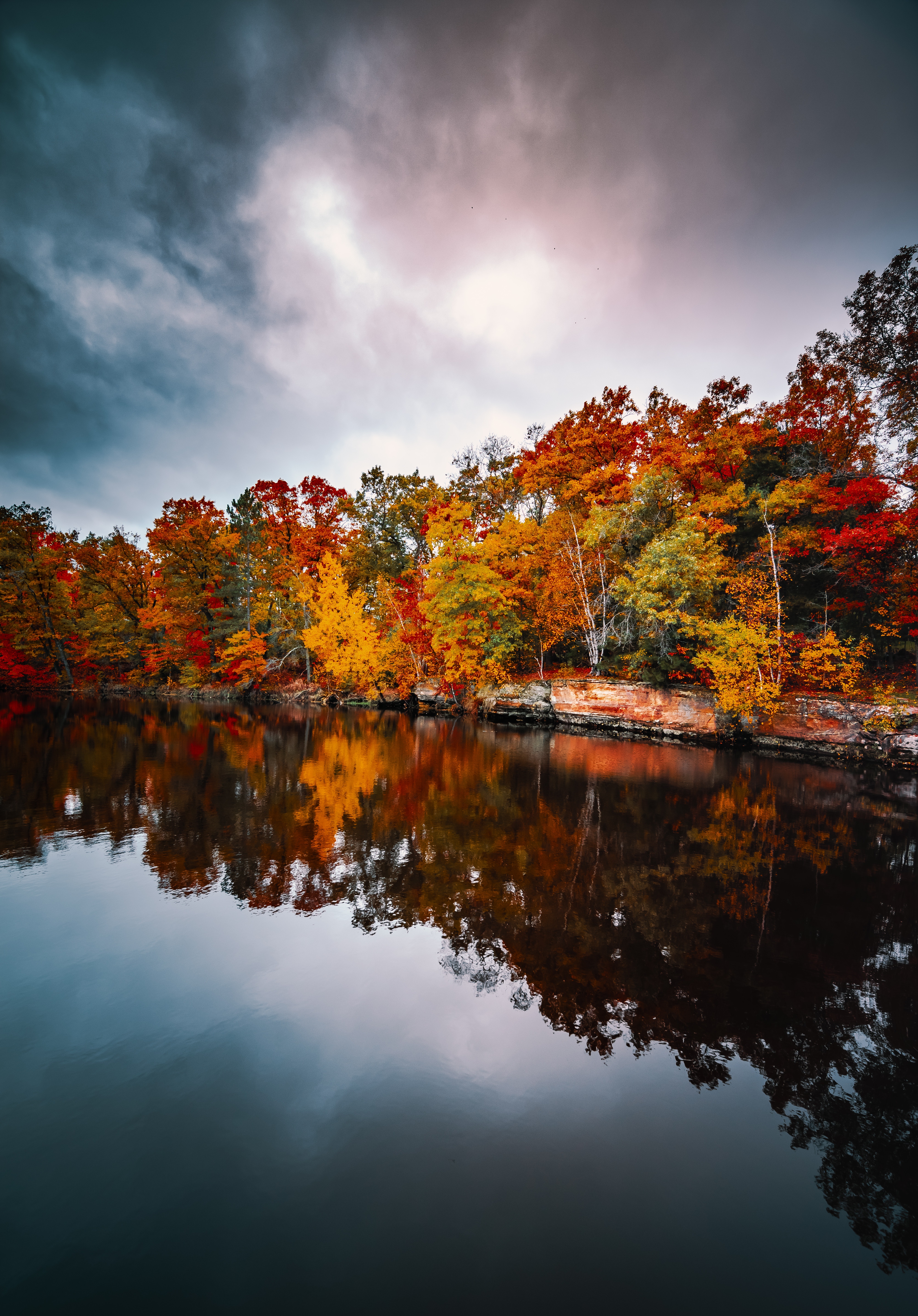 UHD wallpaper autumn colors, nature, lake, trees
