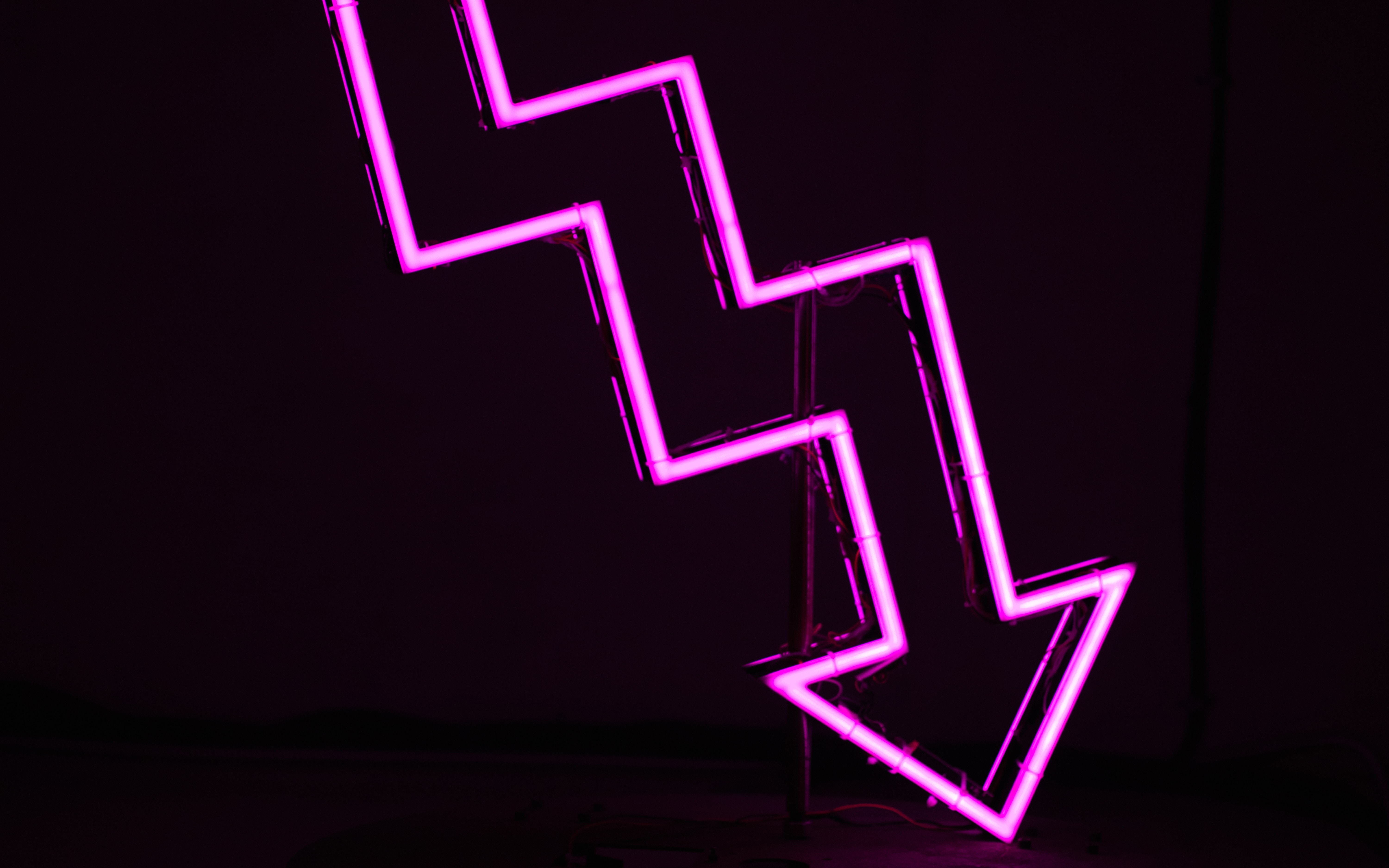 Arrow glow, neon, violet, dark 8k Backgrounds