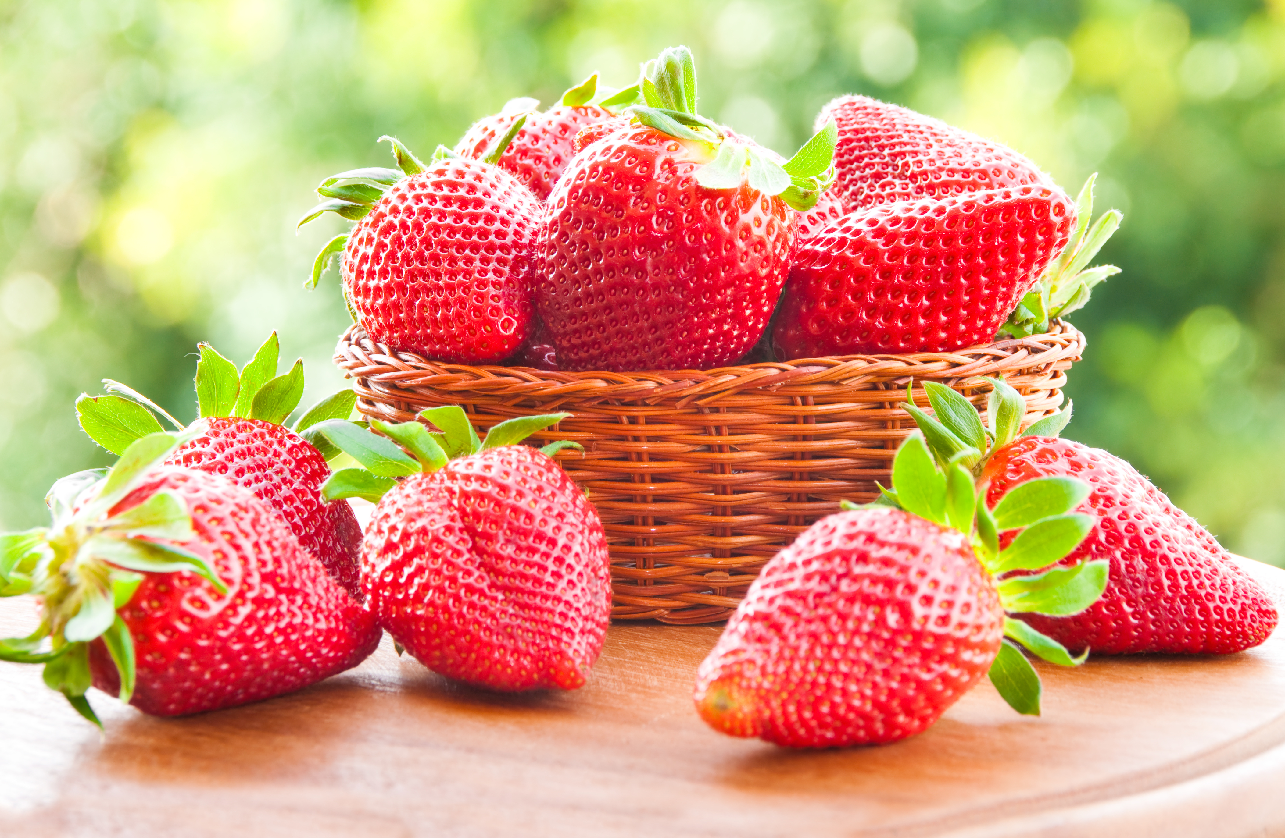 food, strawberry, basket, berry, red, fruits