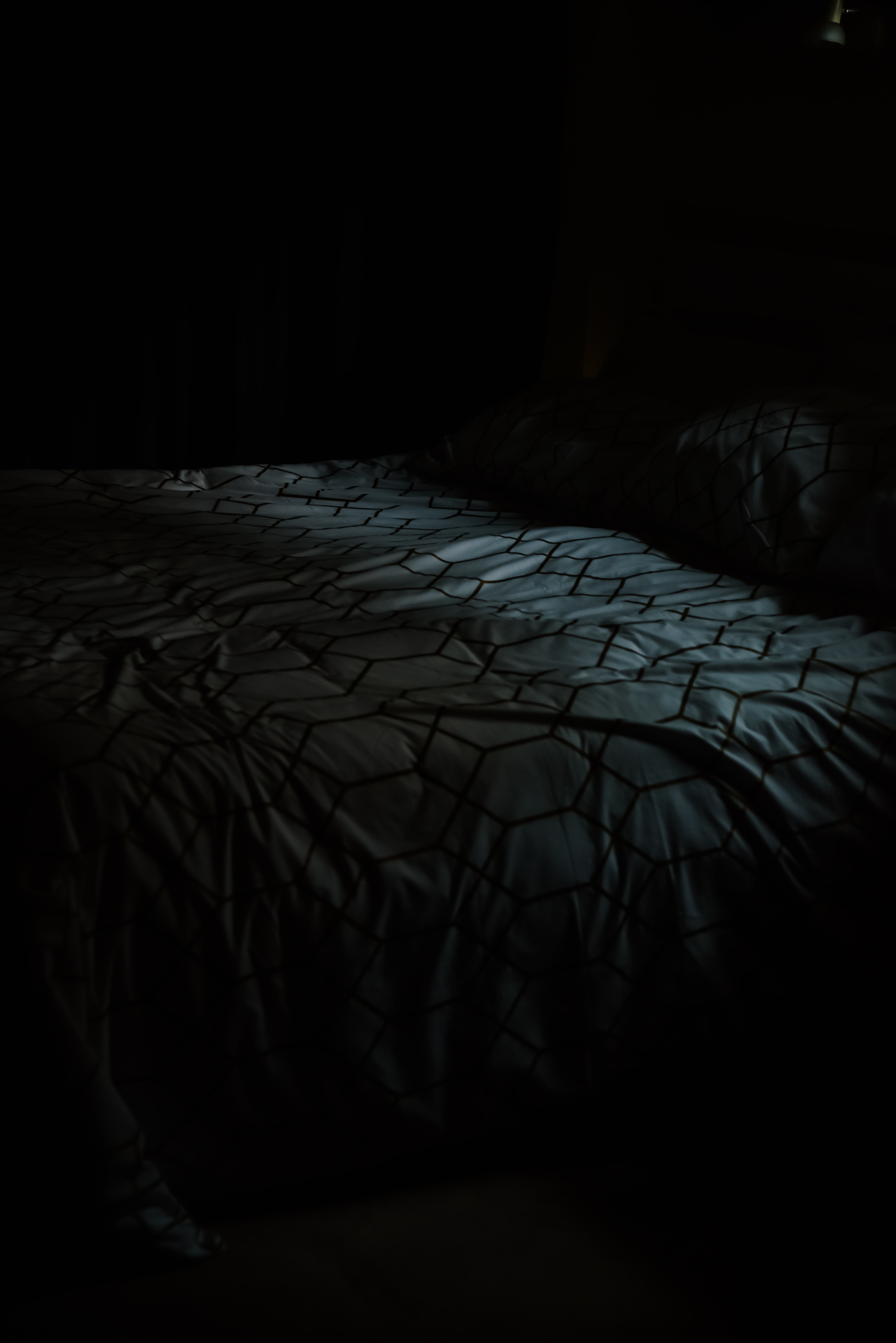 room, dark, black, lamp Bed Cellphone FHD pic
