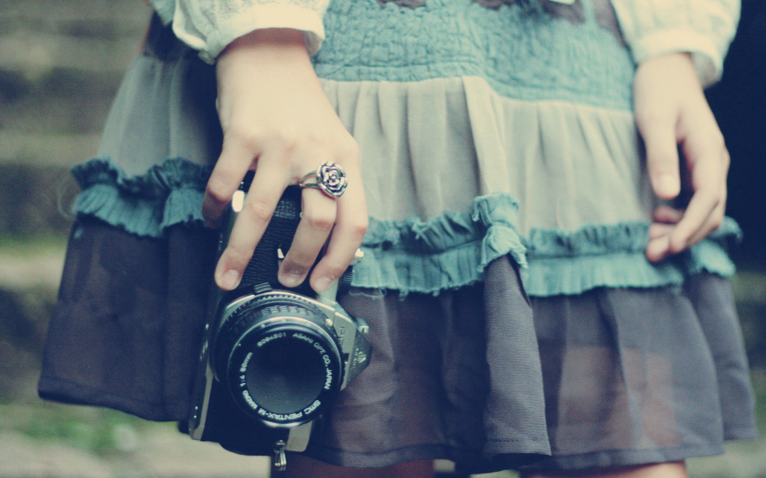 Cool Backgrounds hands, camera, miscellaneous, miscellanea Dress