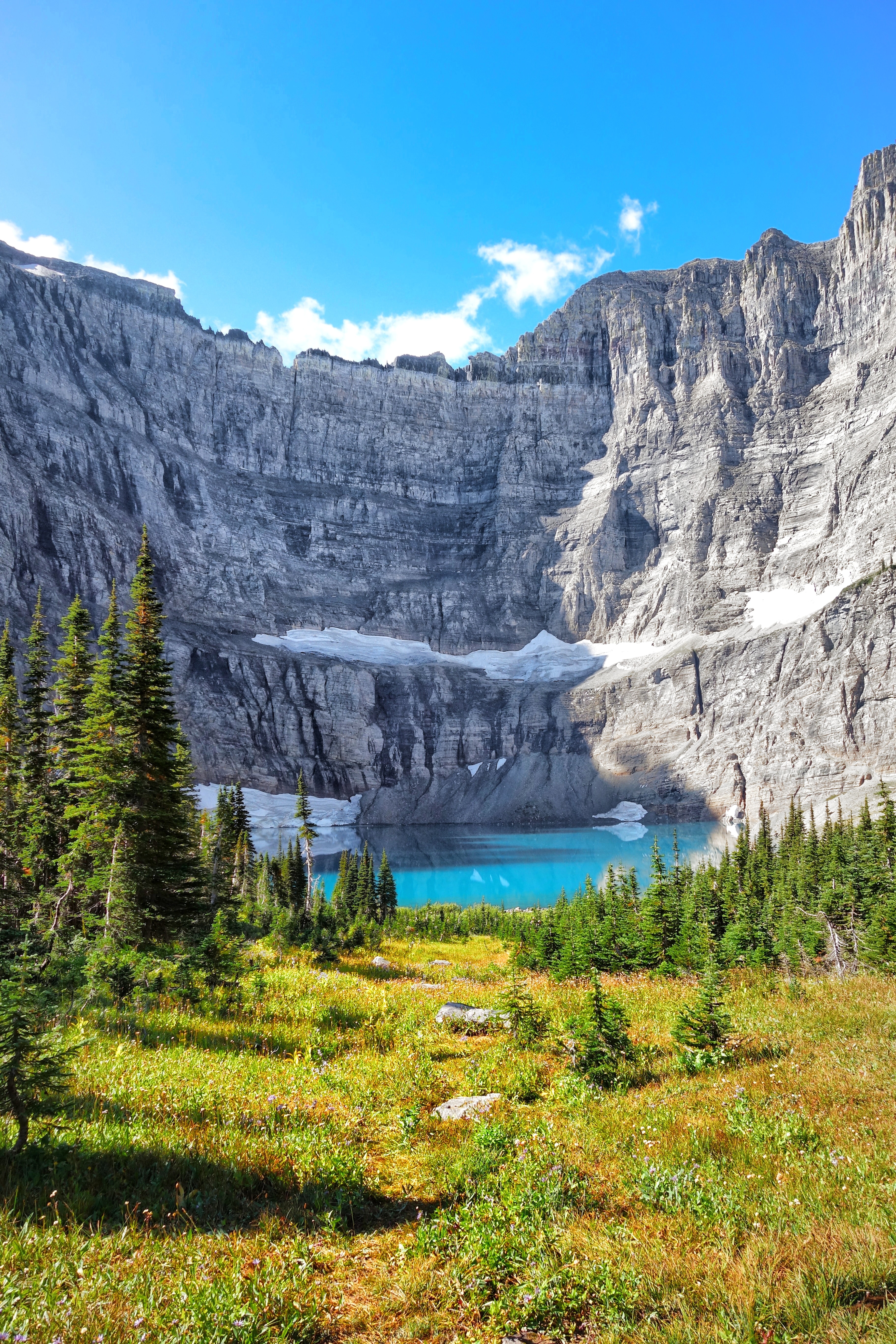 Laden Sie das Landschaft, Natur, Bäume, Berg, See, Klippe, Cliff-Bild kostenlos auf Ihren PC-Desktop herunter