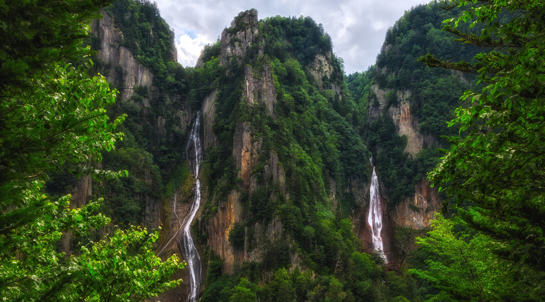 Парк Чжанцзяцзе водопады