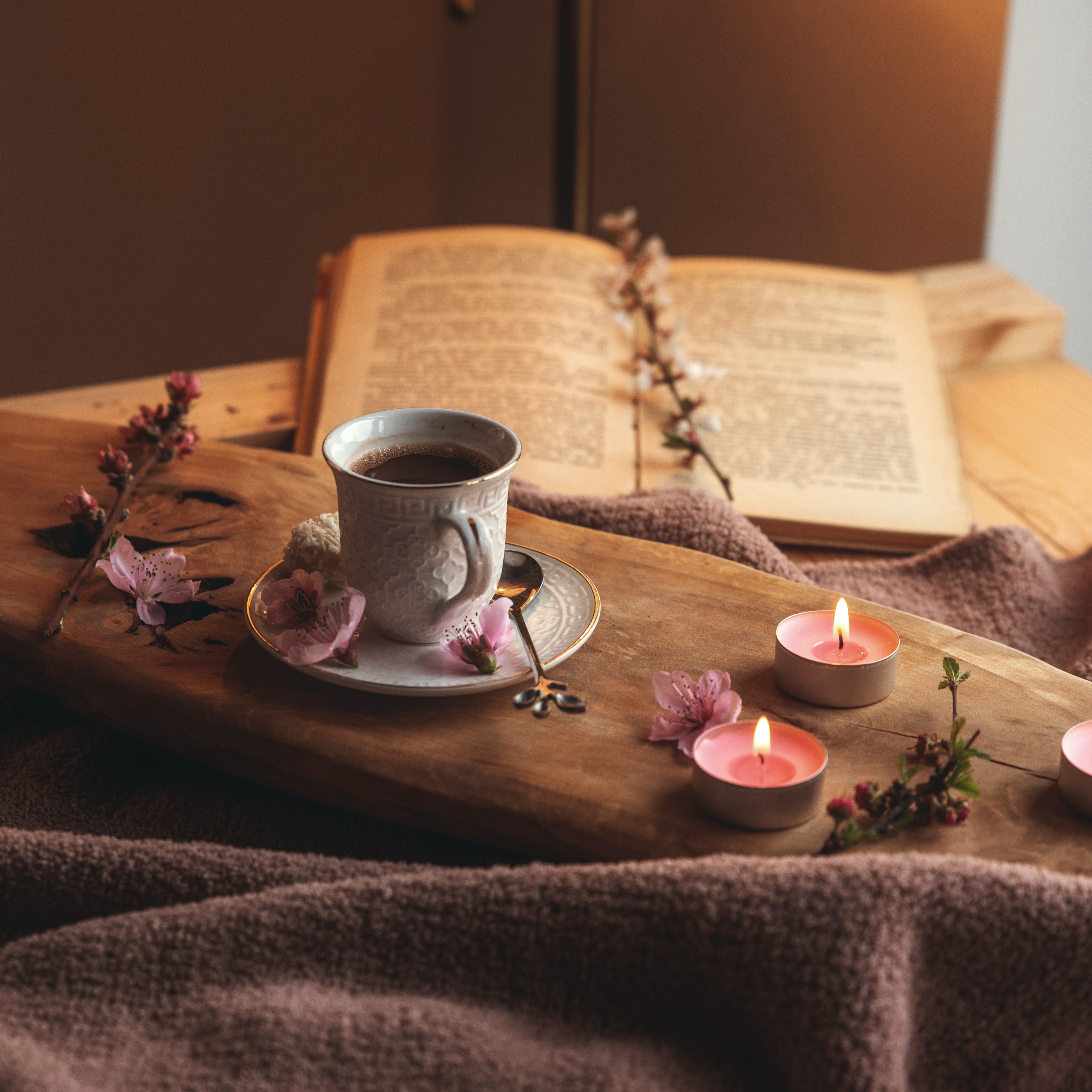 cocoa, book, cup, beverage, flowers, food, drink 4K Ultra