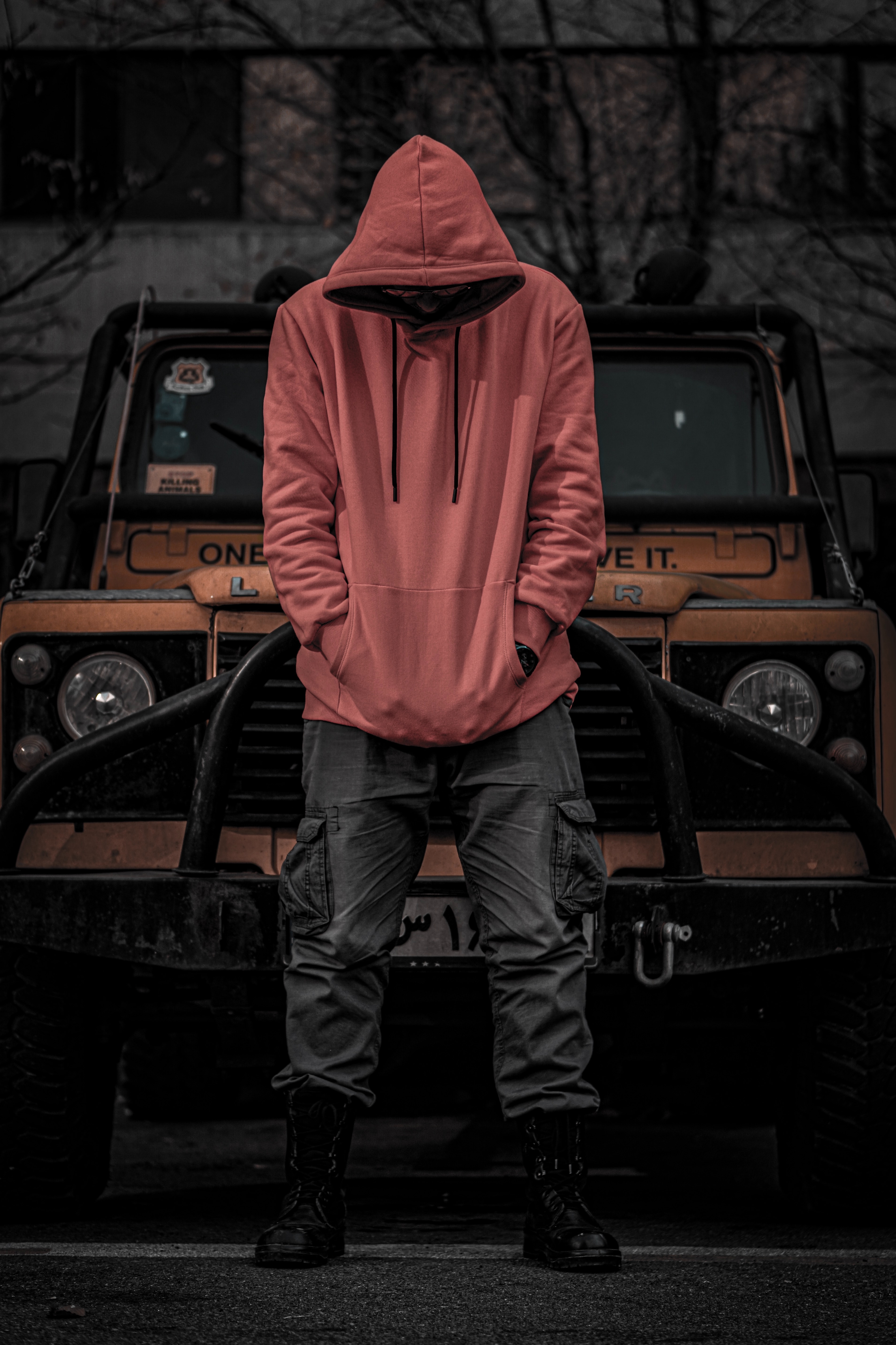 125750 Screensavers and Wallpapers Hood for phone. Download hood, miscellanea, miscellaneous, car, jeep, machine, human, person, hoodie, hoodies pictures for free