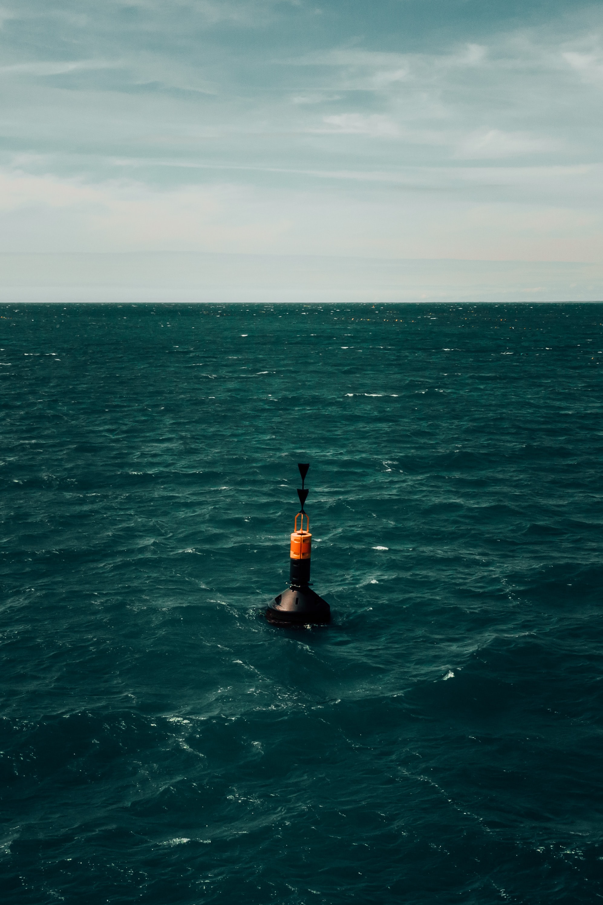143258 download wallpaper water, sky, sea, horizon, miscellanea, miscellaneous, buoy, buek screensavers and pictures for free