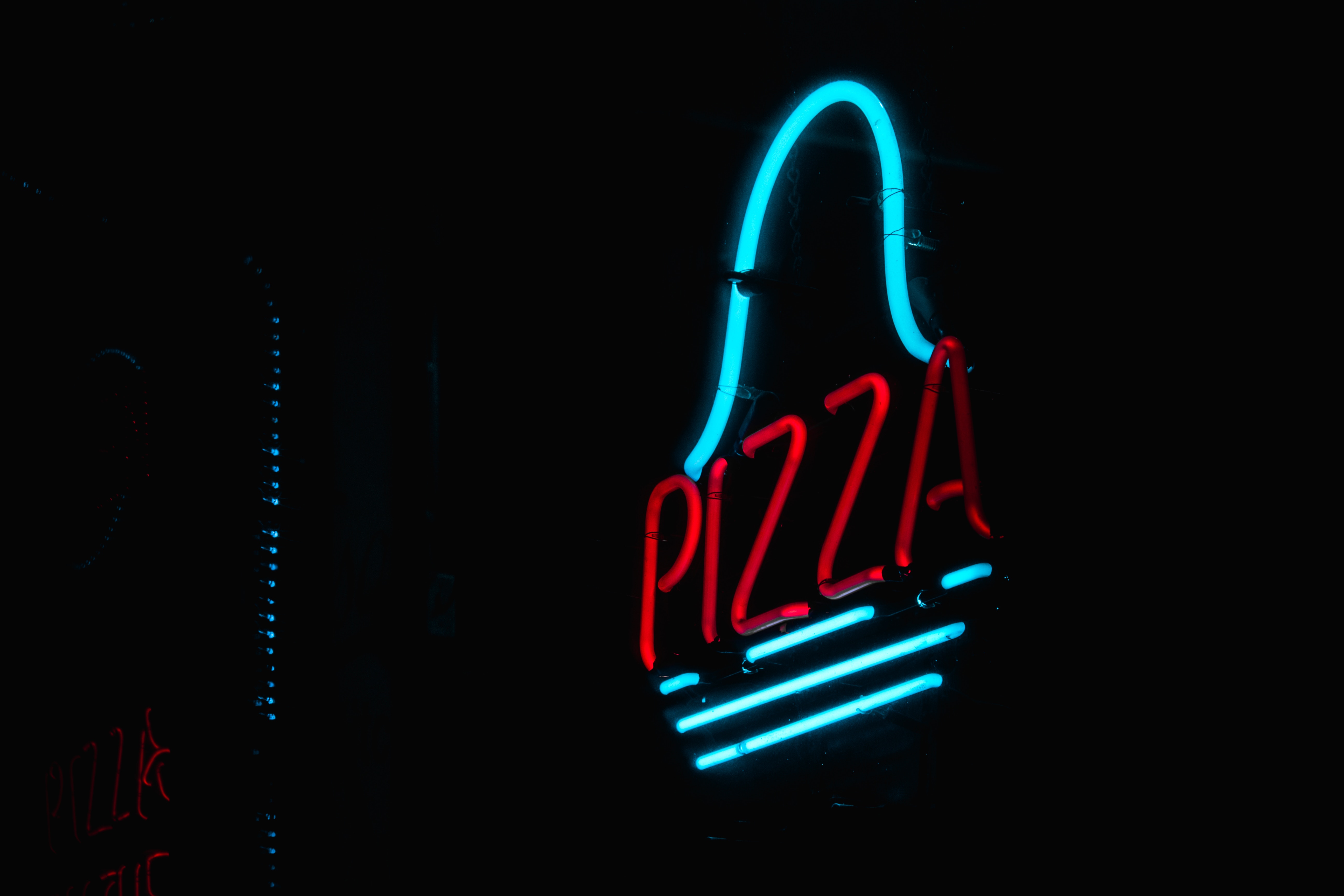 89456 Hintergrundbild herunterladen pizza, zeichen, die wörter, wörter, dunkel, schild, neon, glühen, glow - Bildschirmschoner und Bilder kostenlos