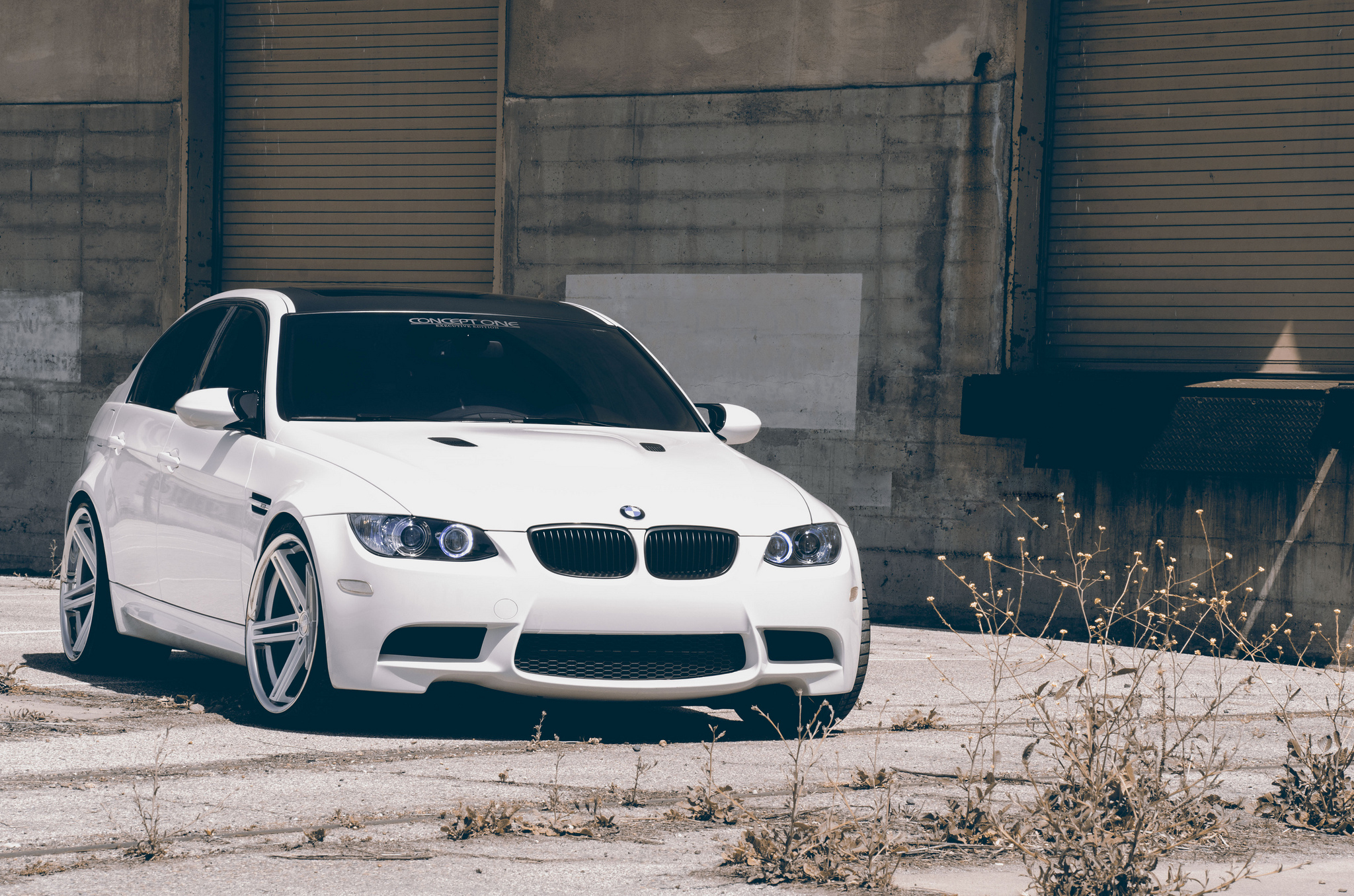 114084 download wallpaper bmw, cars, white, front view, m3, e90 screensavers and pictures for free