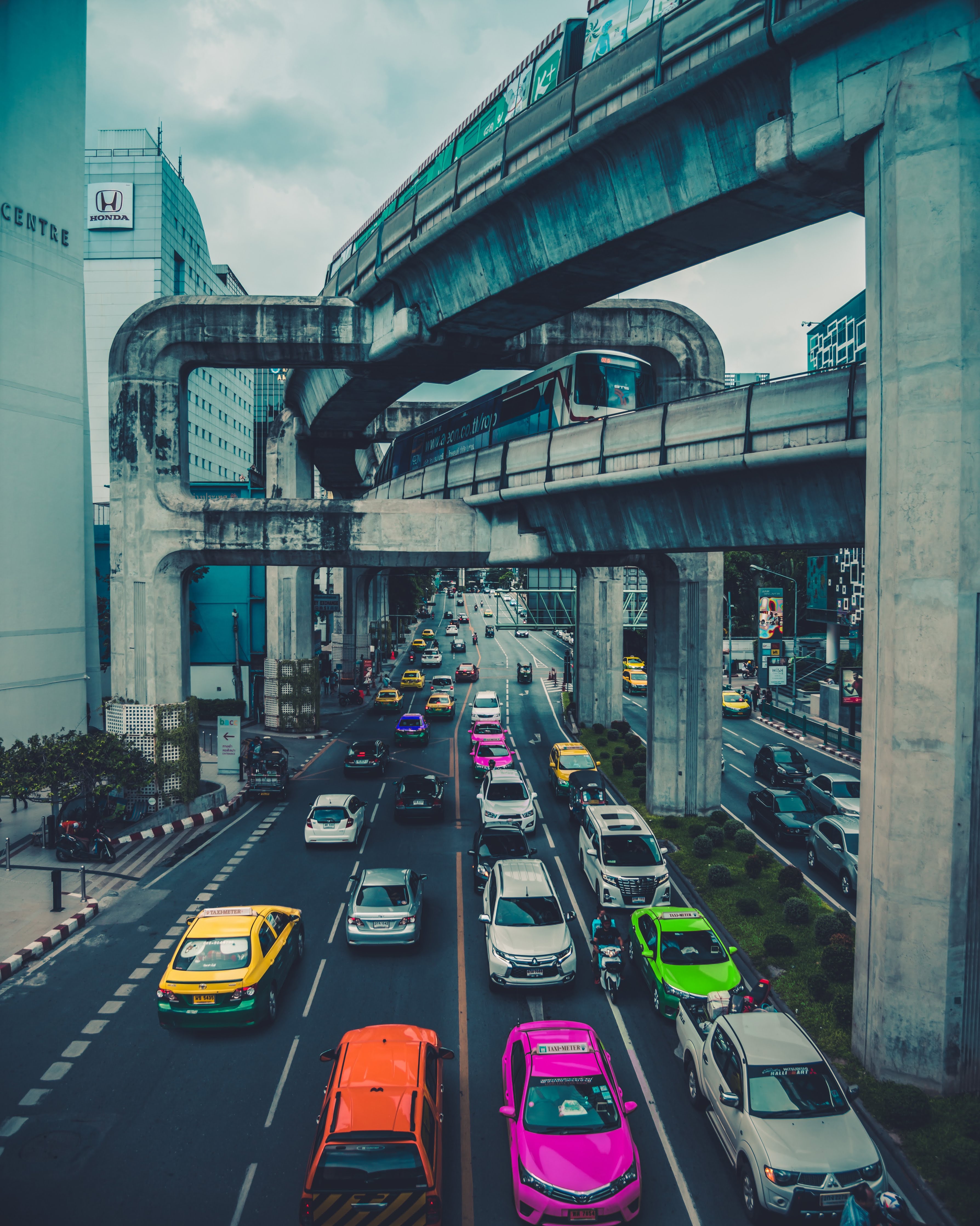 140049 download wallpaper auto, cars, city, road, traffic, bridge, thailand screensavers and pictures for free
