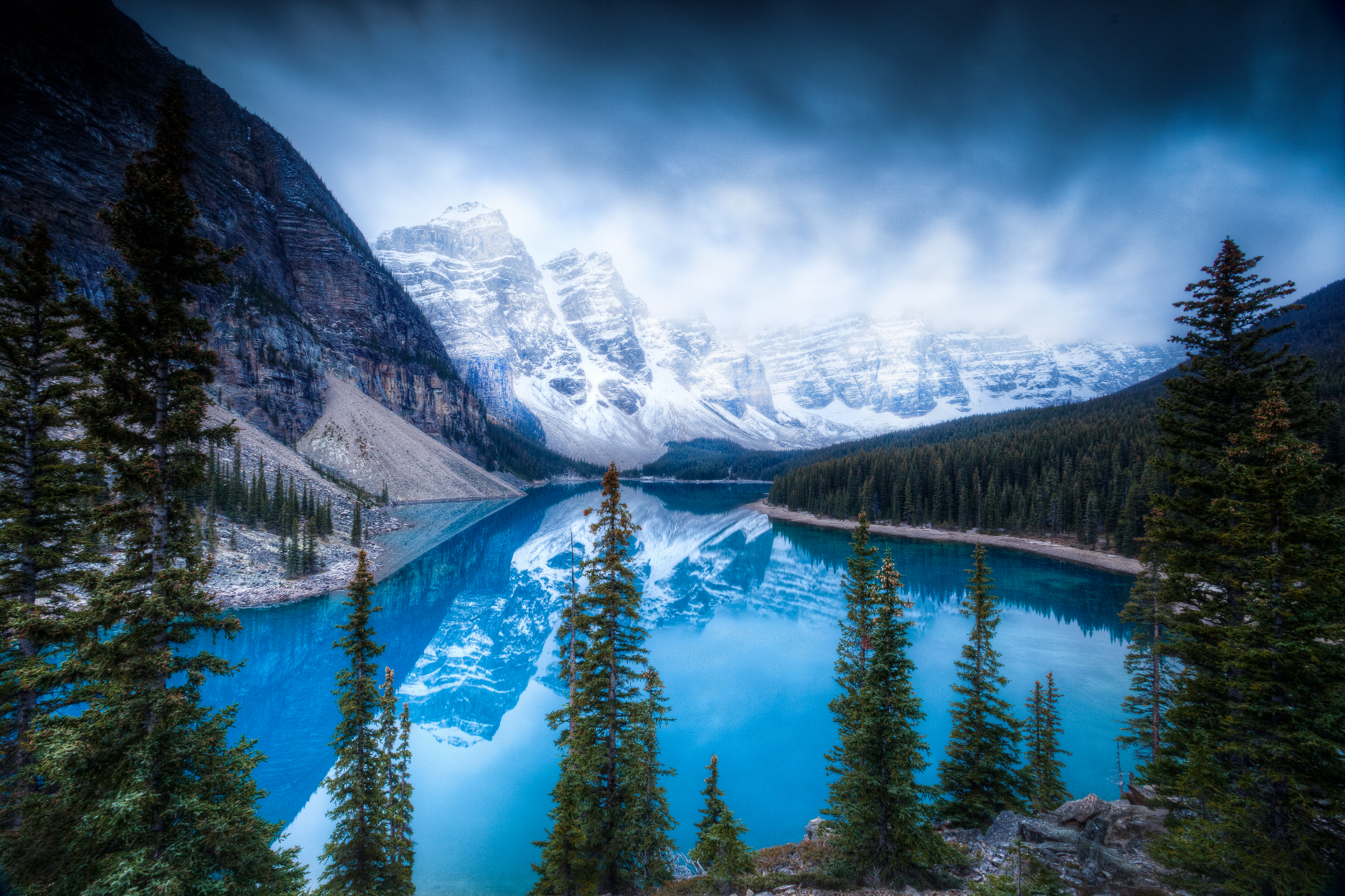 1523153 скачать обои озеро, долина десяти пиков, озеро морейн, канадские скалистые горы, земля/природа, альберта, национальный парк банф, канада, гора, отражение, озера - заставки и картинки бесплатно