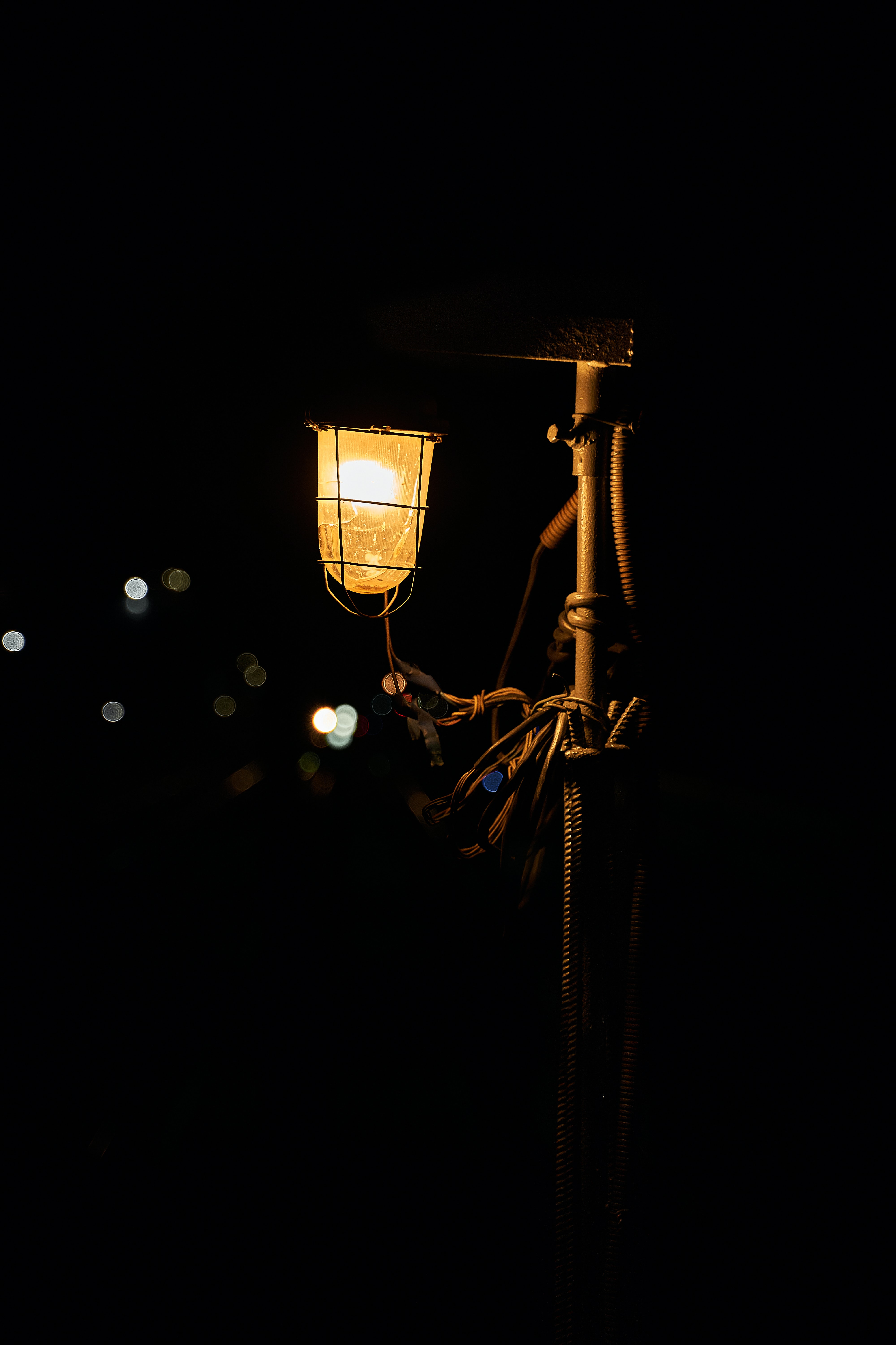 lamp, lantern, dark, night, glow 4K Ultra