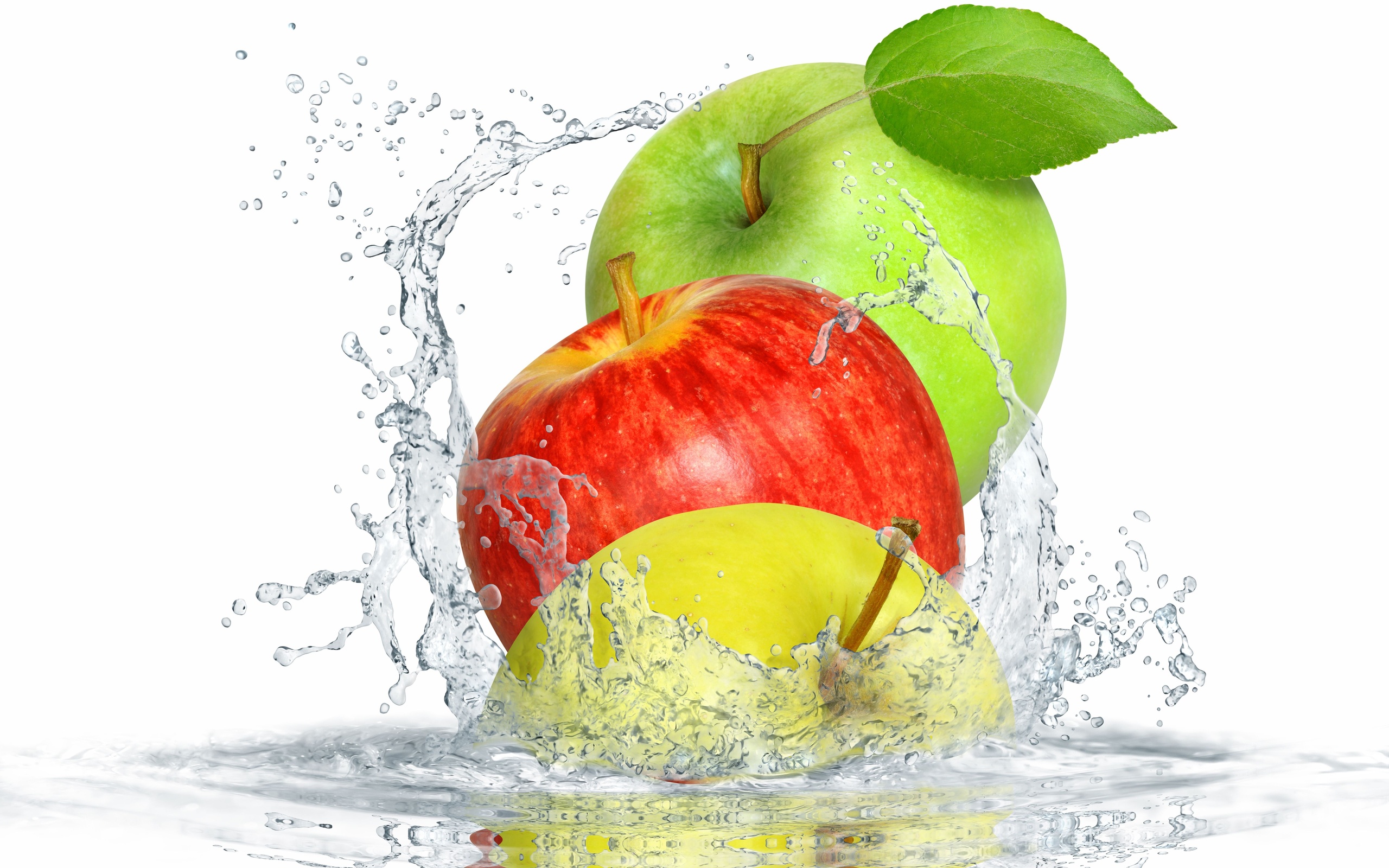 265959 Заставки і шпалери Сплеск на телефон. Завантажити вода, фрукти, харчування, яблуко картинки безкоштовно