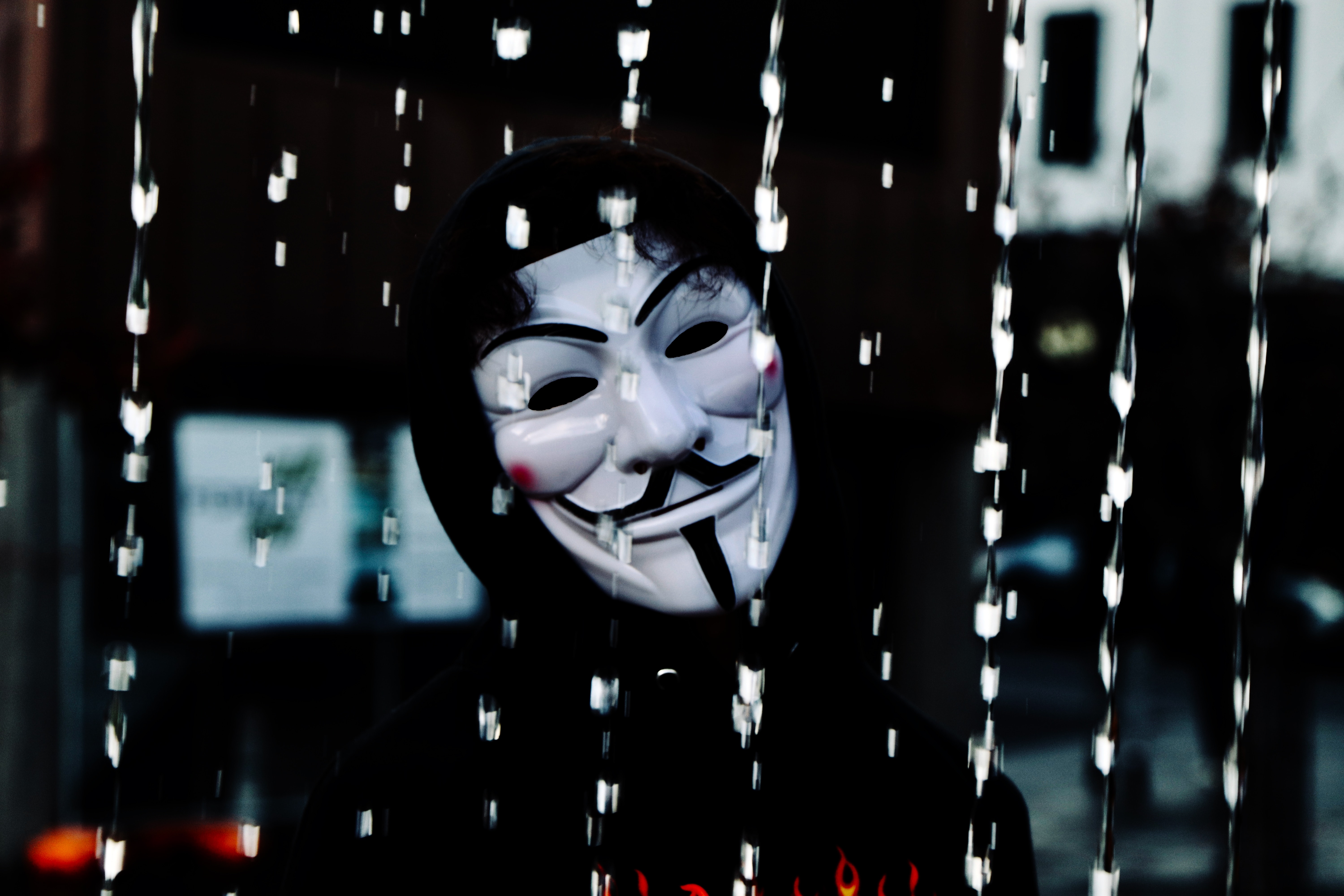 61565 Screensavers and Wallpapers Anonymous for phone. Download anonymous, water, miscellanea, miscellaneous, spray, mask, human, person pictures for free
